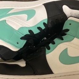 Jordan 1 Mid Tropical Twist 착용 스타일