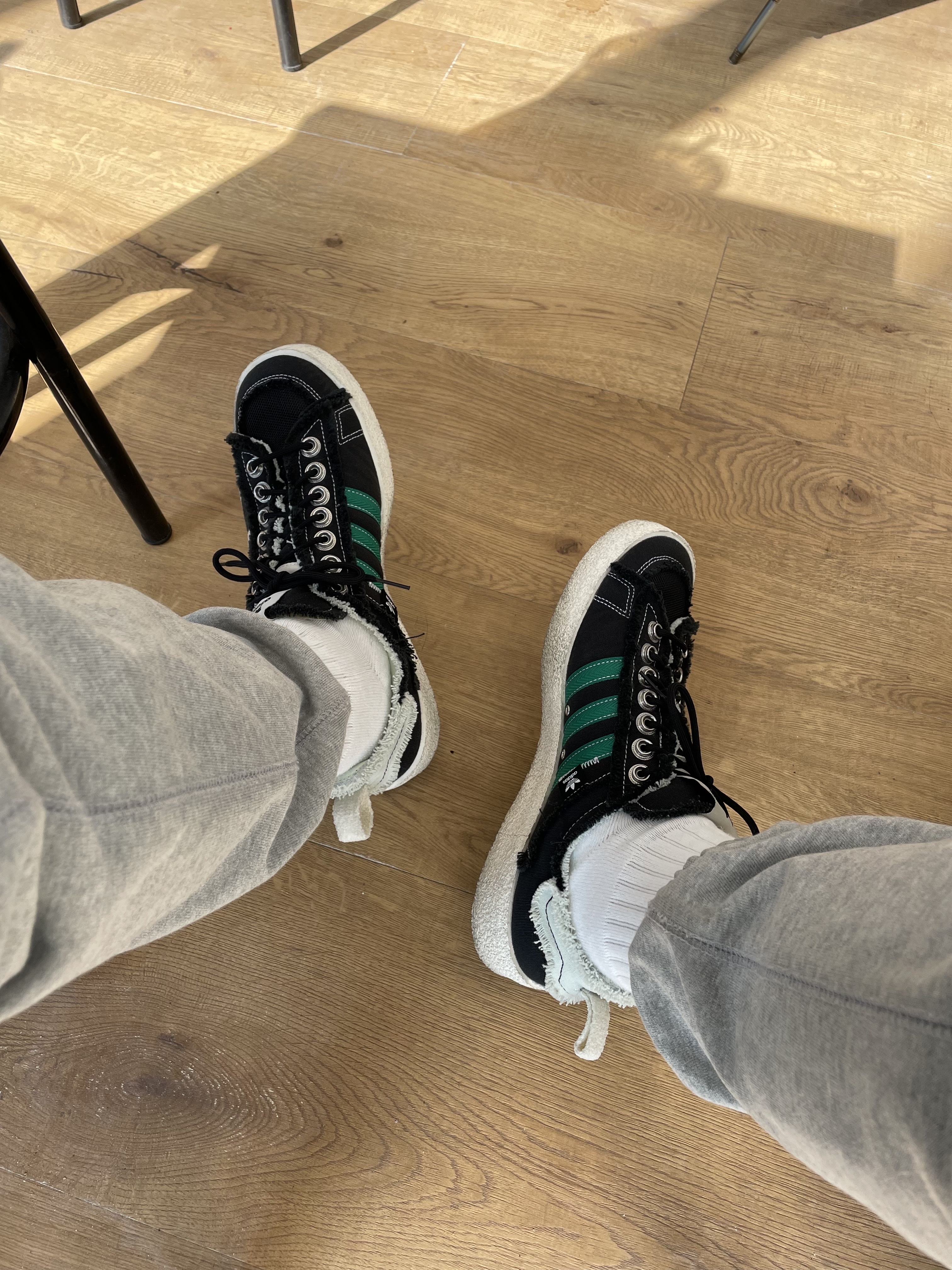 Adidas x Song for the Mute Campus 80s Core Black Cream White 착용 스타일 - 2