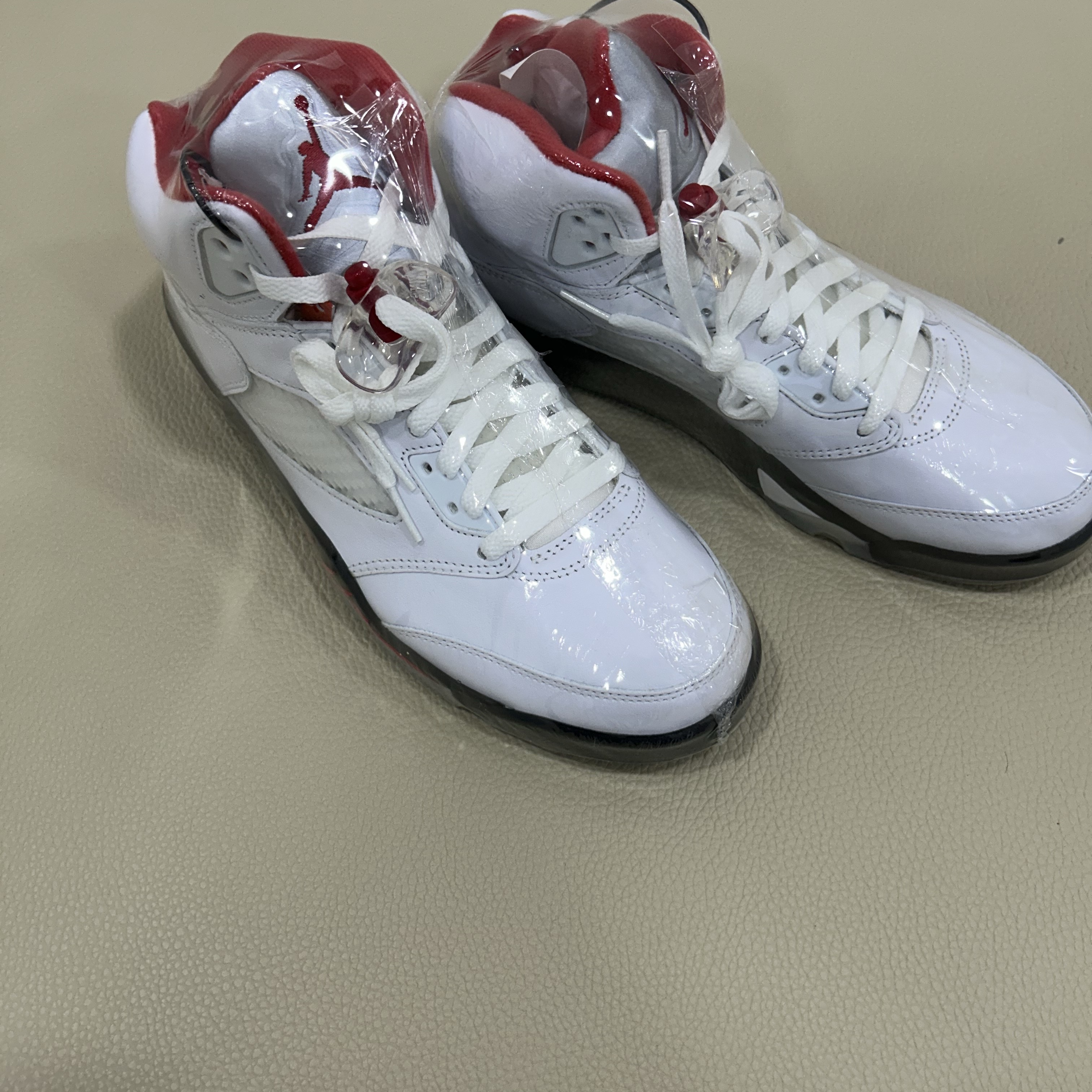 Jordan 5 Retro Fire Red Silver Tongue 2020 착용 스타일