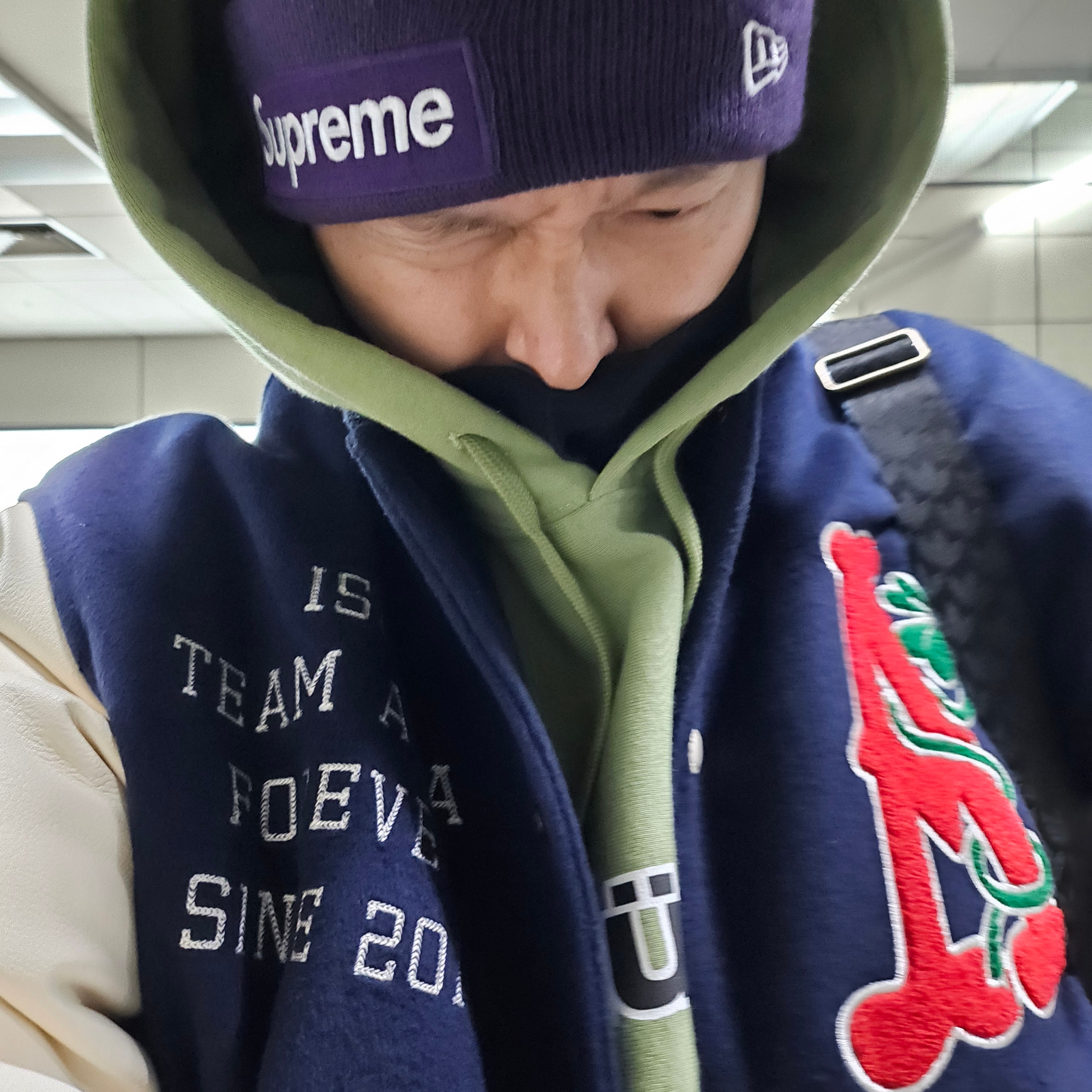 Supreme New Era Box Logo Beanie Dark Purple - 23FW, Stussy SS Link Hoodie Moss 착용 스타일
