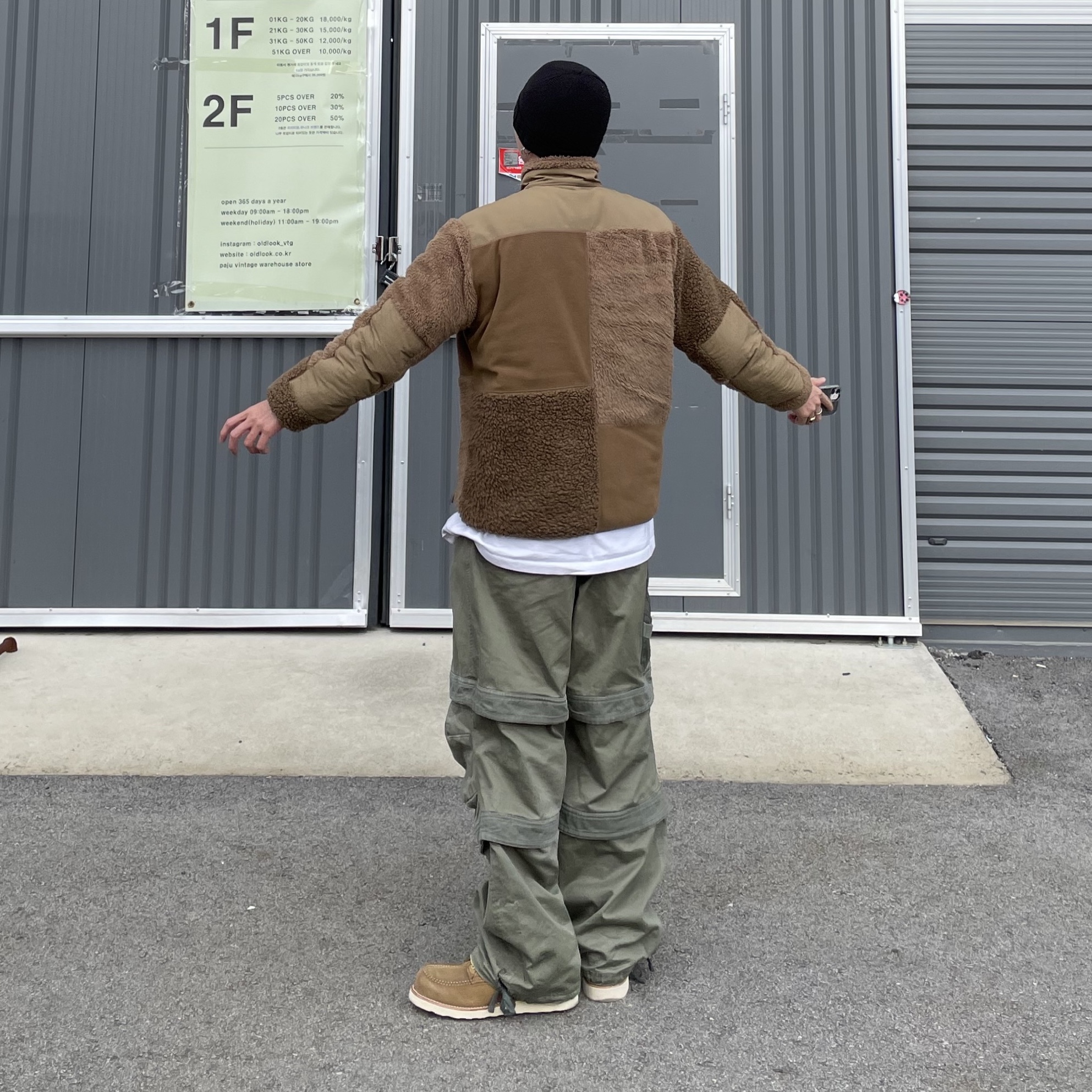 Farfromwhat Far Layered Work Pants Olive, Supreme Script Logo Beanie Black - 21FW 착용 스타일 - 2