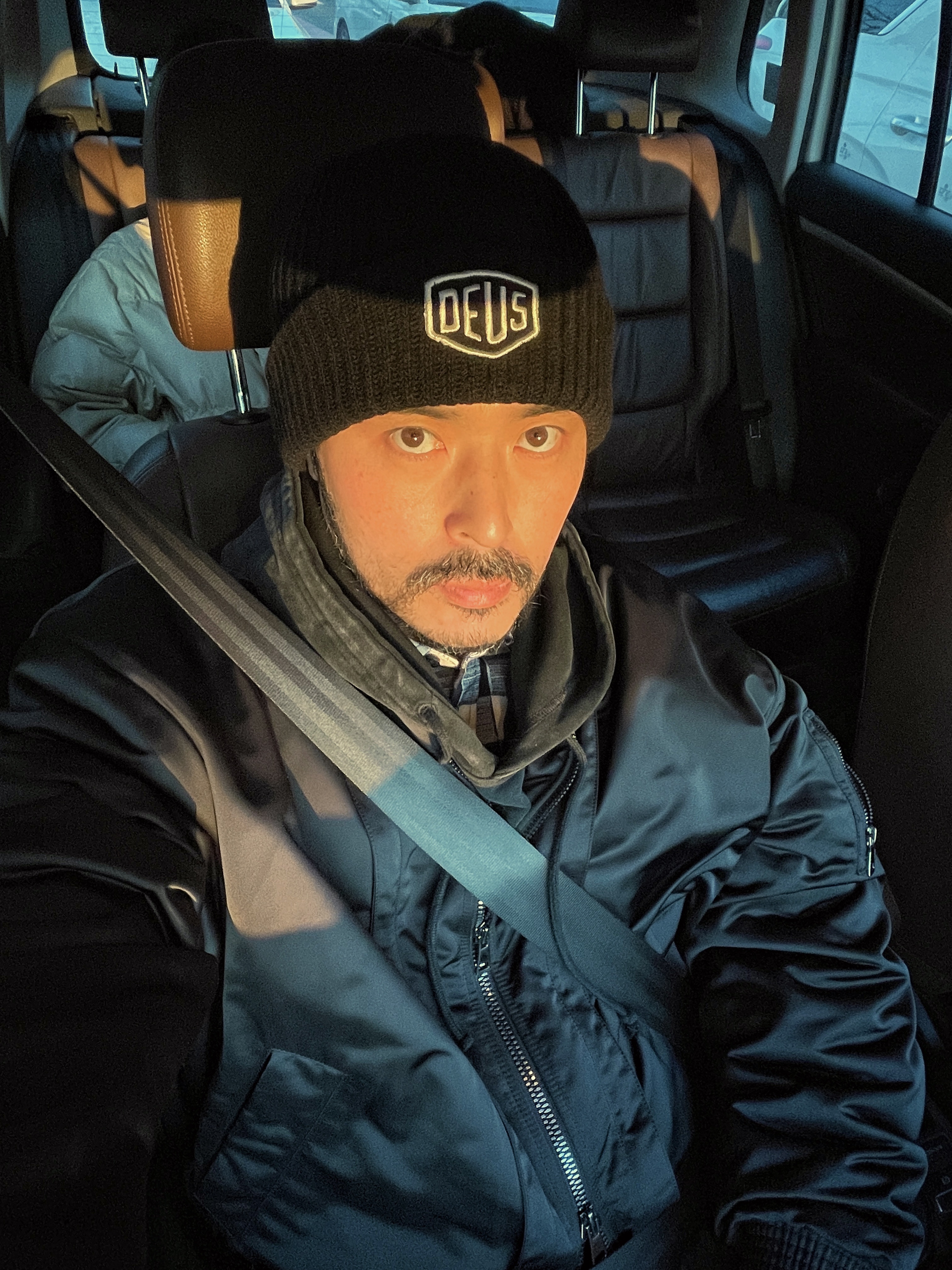 Deus Ex Machina Shield Beanie Black 착용 스타일 - 5