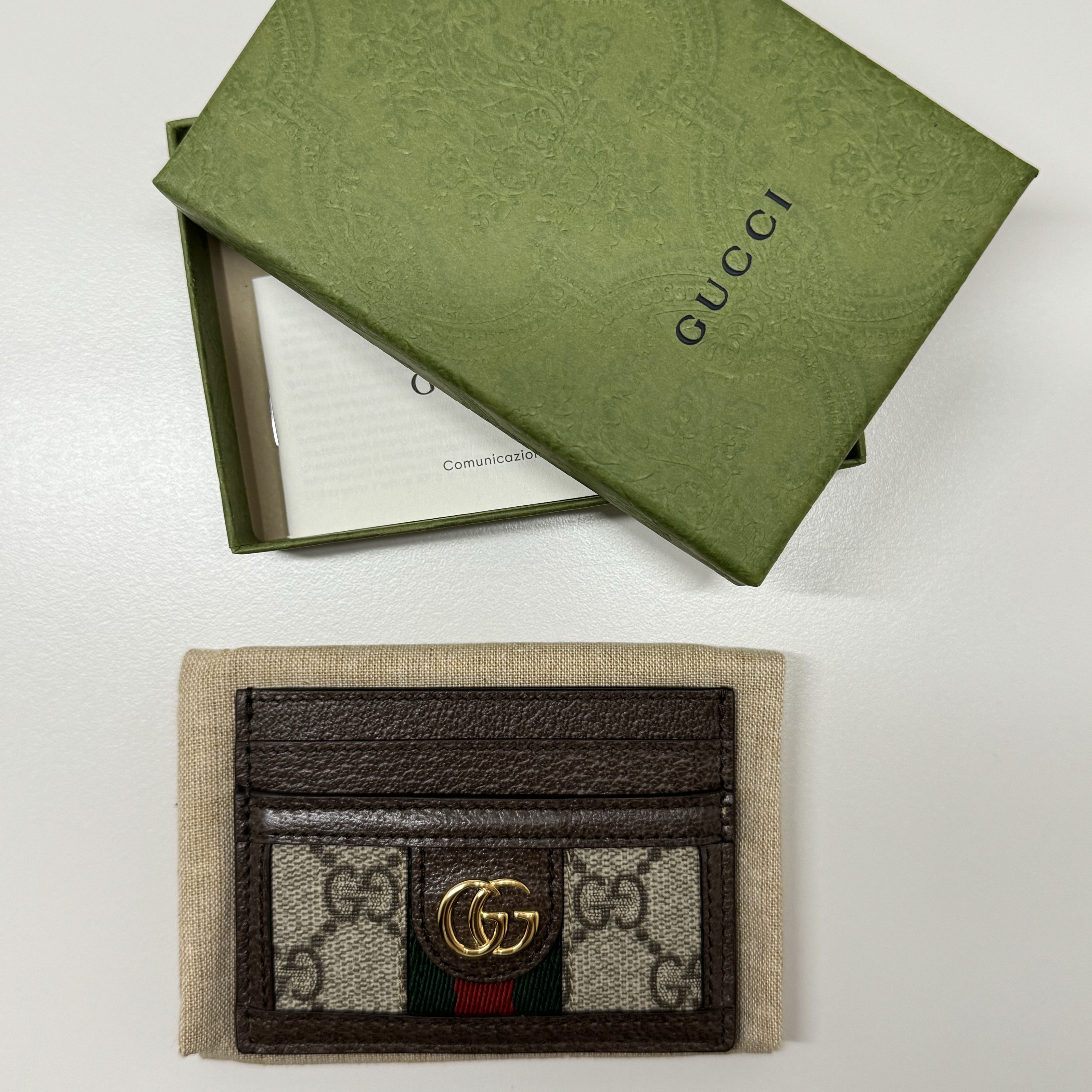 Gucci Ophidia GG Card Case Beige Ebony 착용 스타일 - 1