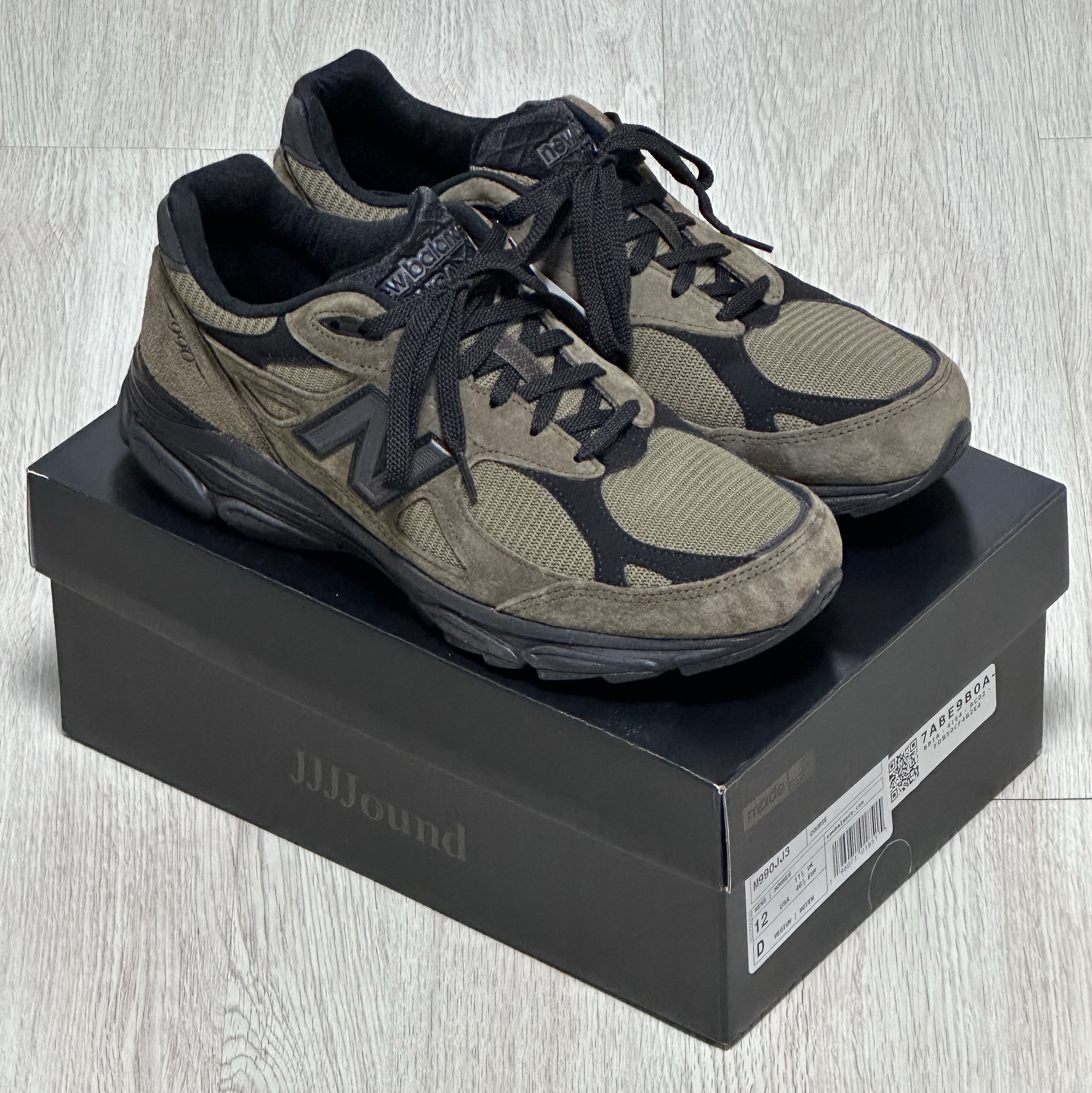 New Balance x JJJJound 990v3 Brown Black 착용 스타일 - 2