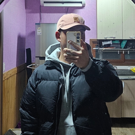 Carhartt Canvas Cap Cameo Brown 착용 스타일 - 2