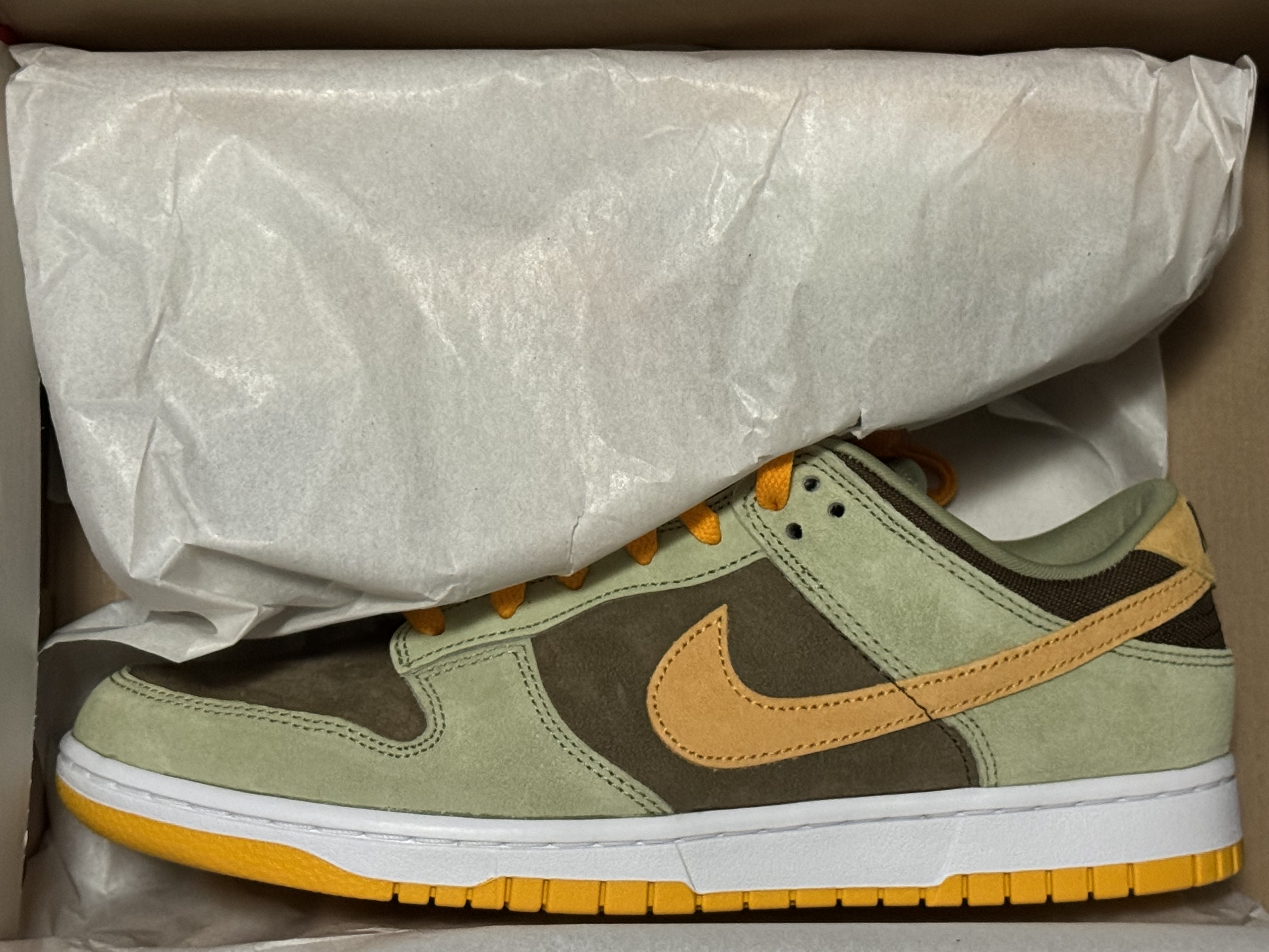 Nike Dunk Low SE Dusty Olive 착용 스타일
