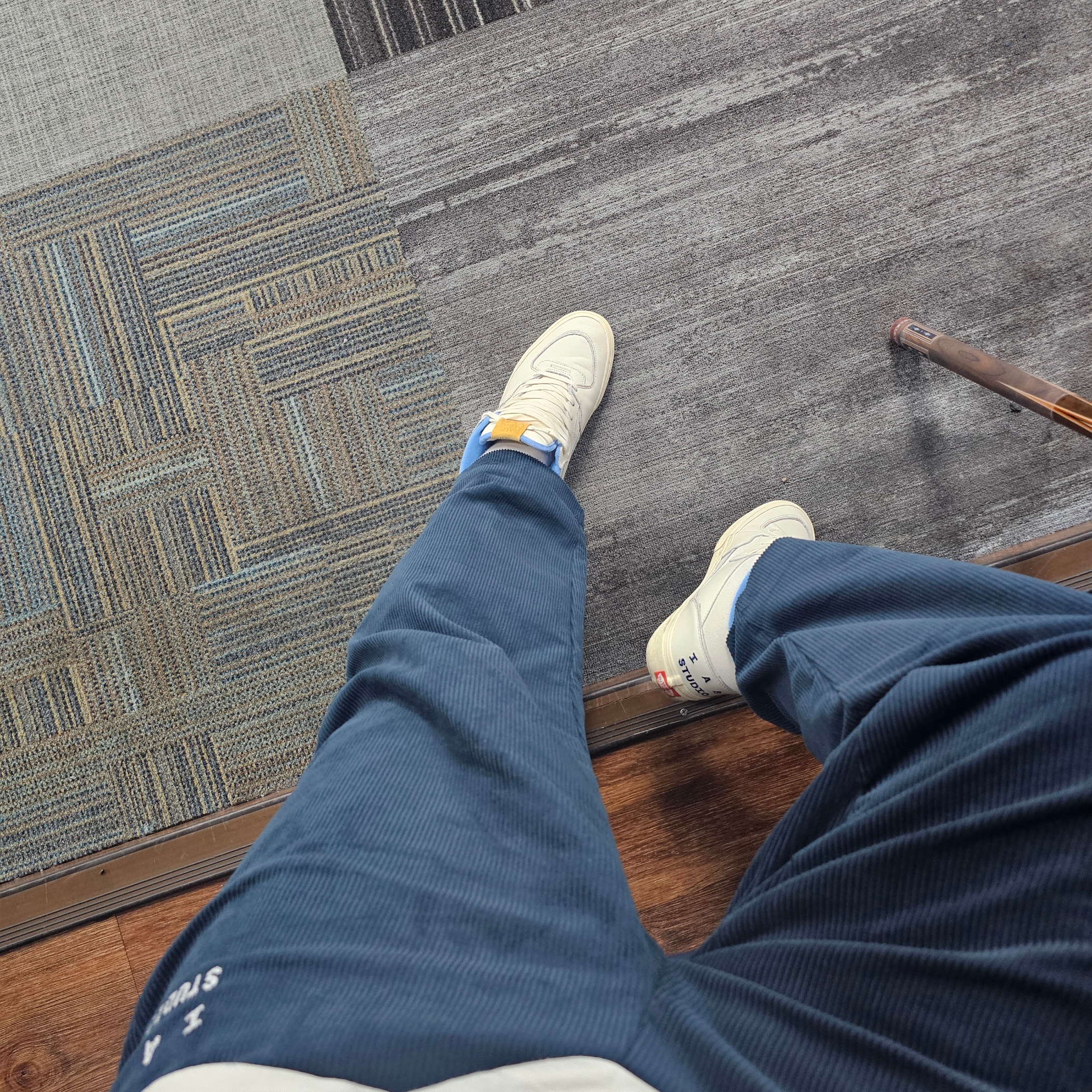 Swatch x Omega Bioceramic MoonSwatch Mission To Uranus, IAB Studio Corduroy Pants Midnight Blue 착용 스타일 - 2