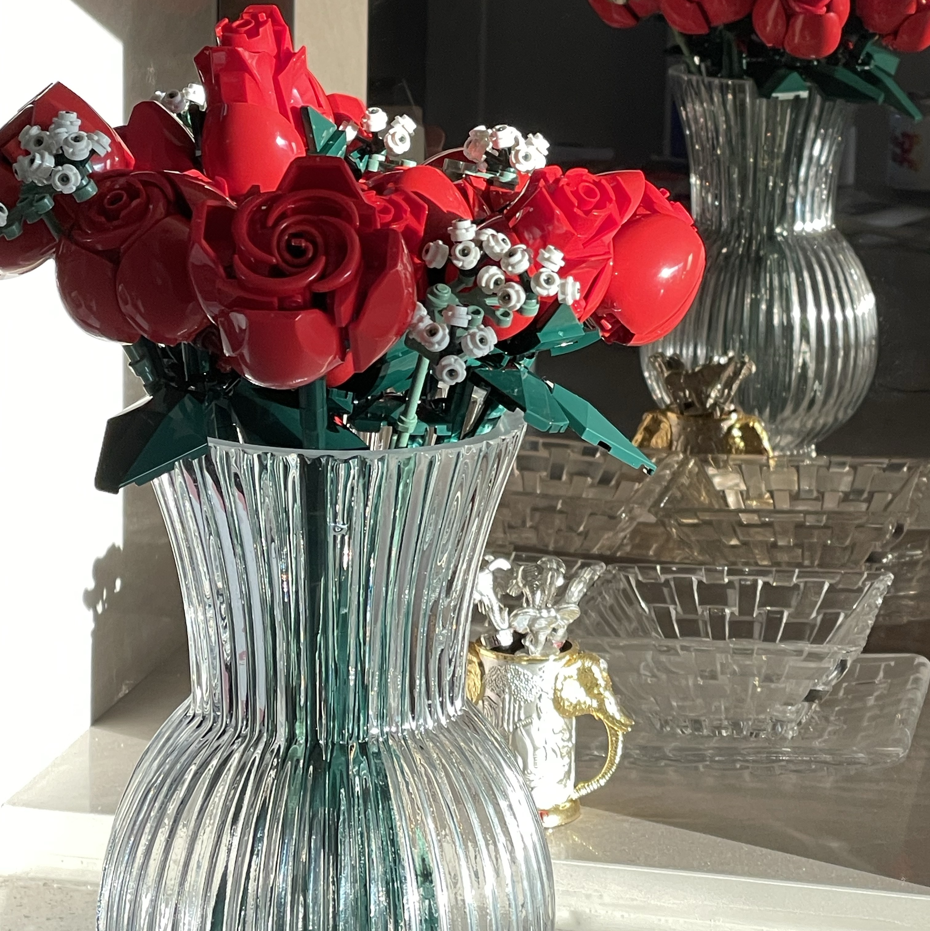 Lego Bouquet of Roses 착용 스타일