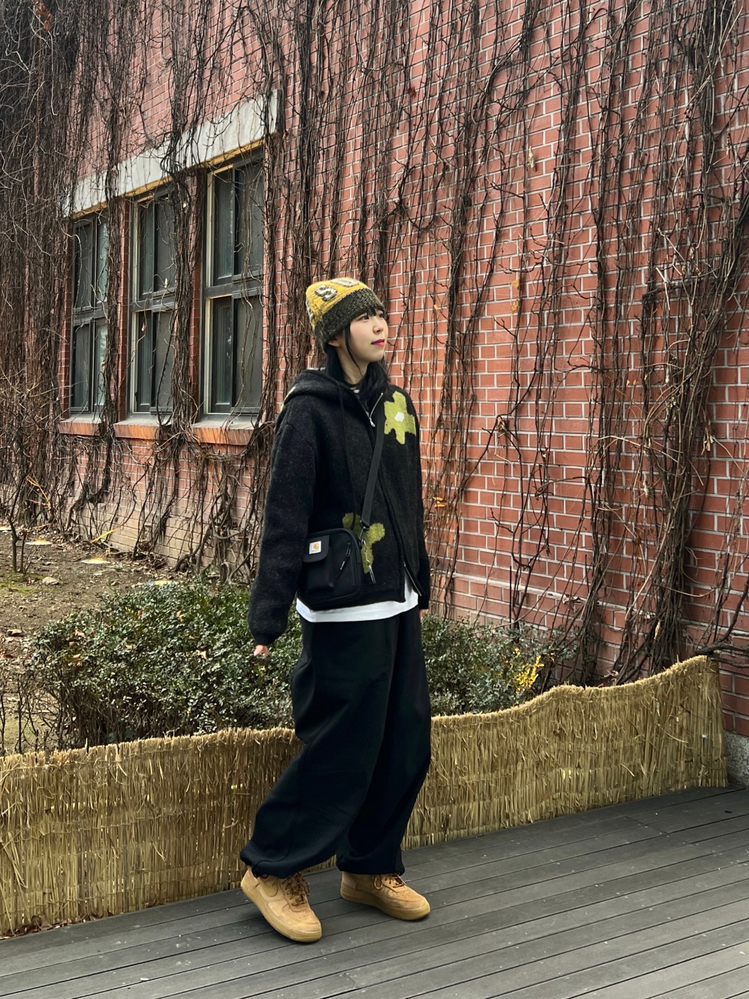 Nike Air Force 1 '07 WB Flax, Supreme Twist Beanie Brown - 23FW 착용 스타일 - 2