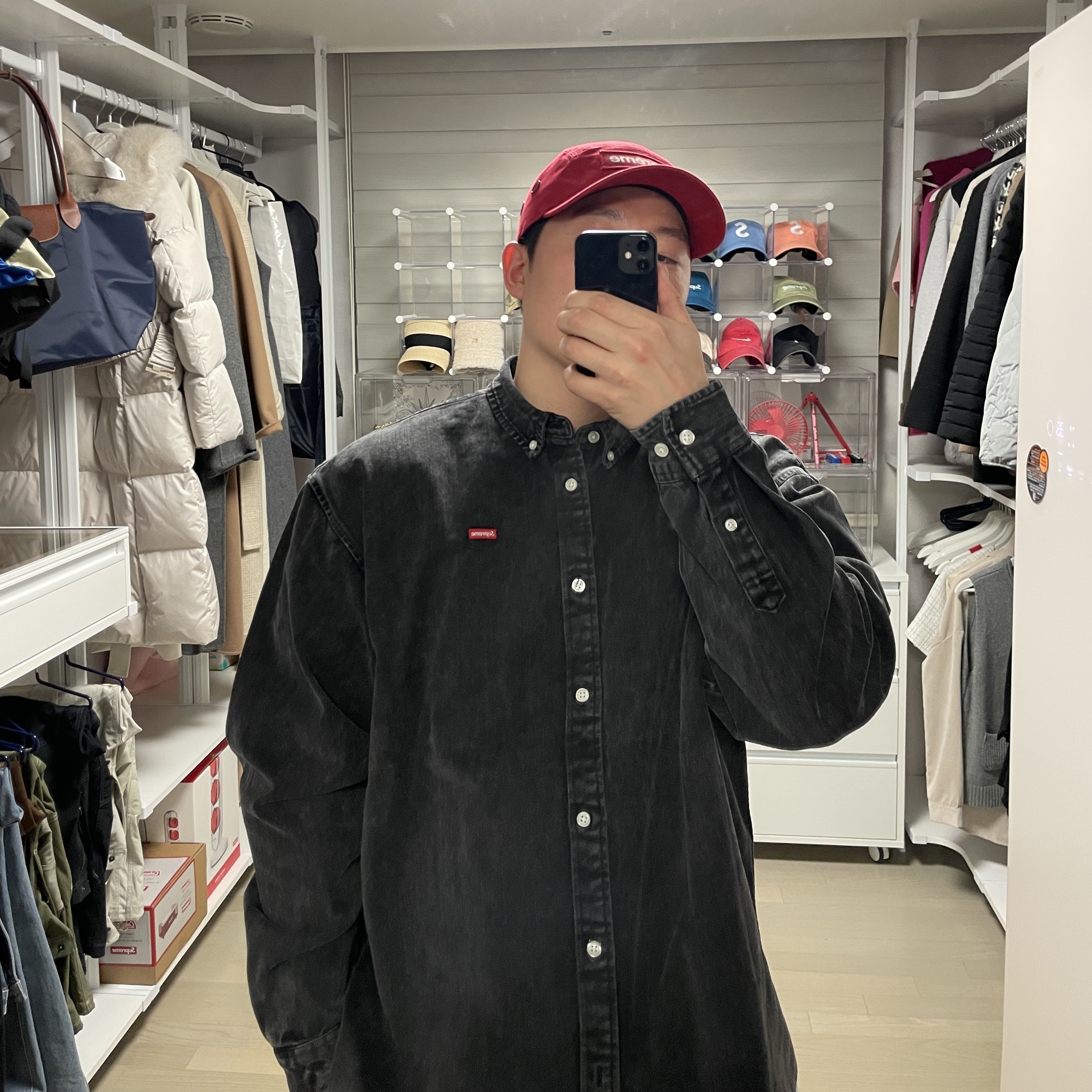 Supreme Small Box Shirt Washed Black - 24SS, Nike ACG Smith Summit Pants Khaki - Asia 착용 스타일 - 2