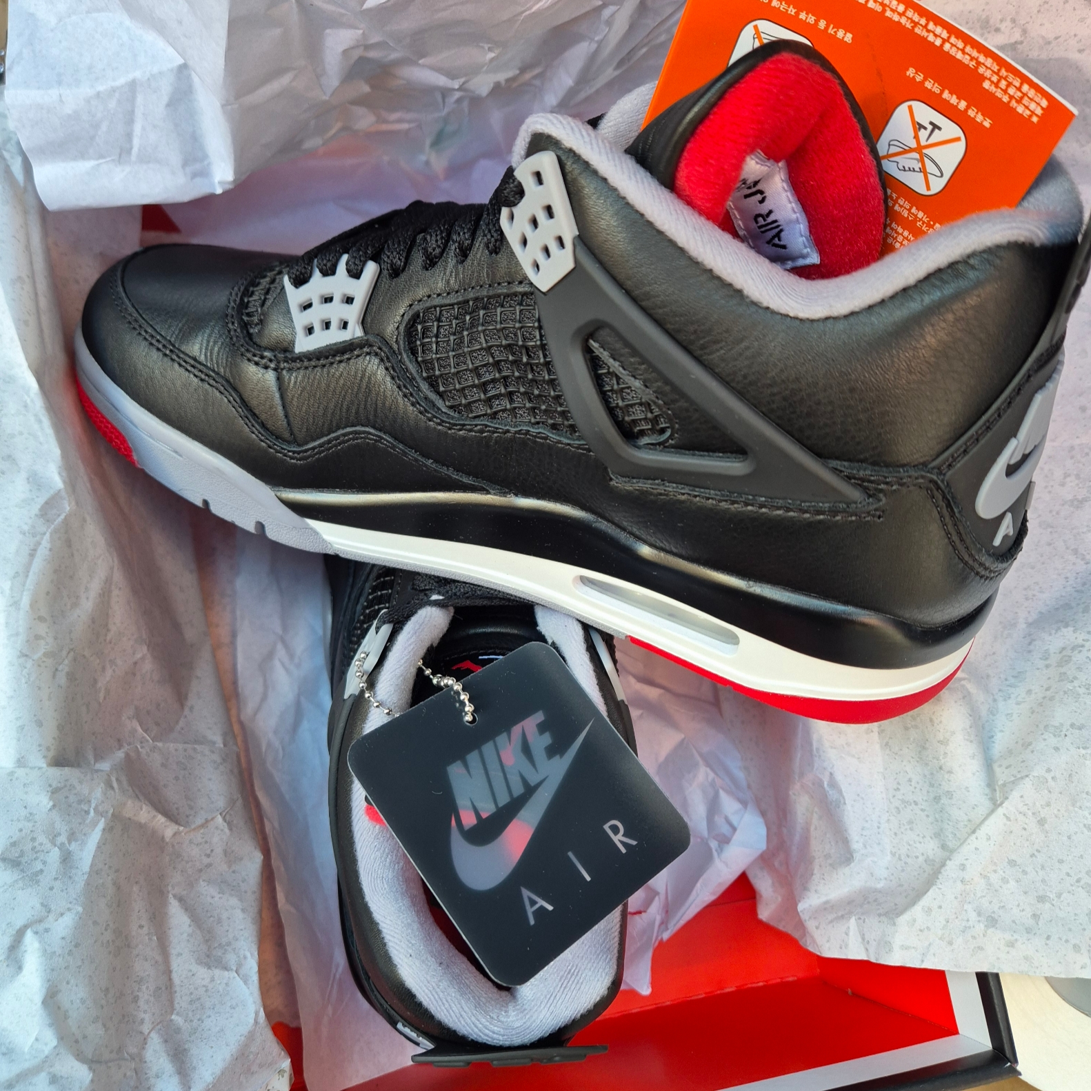 Jordan 4 Retro Bred Reimagined 착용 스타일 - 2