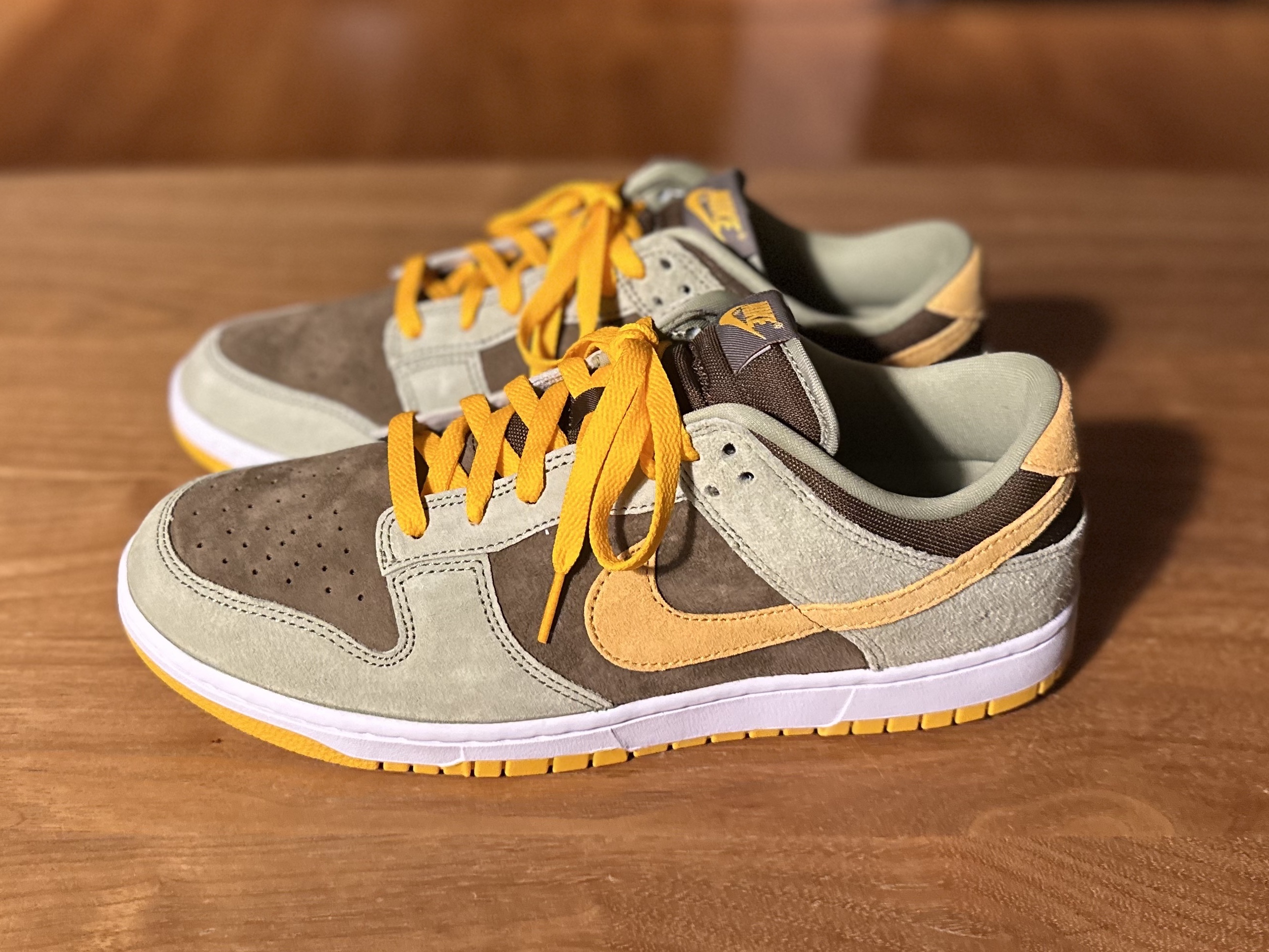 Nike Dunk Low SE Dusty Olive 착용 스타일 - 5
