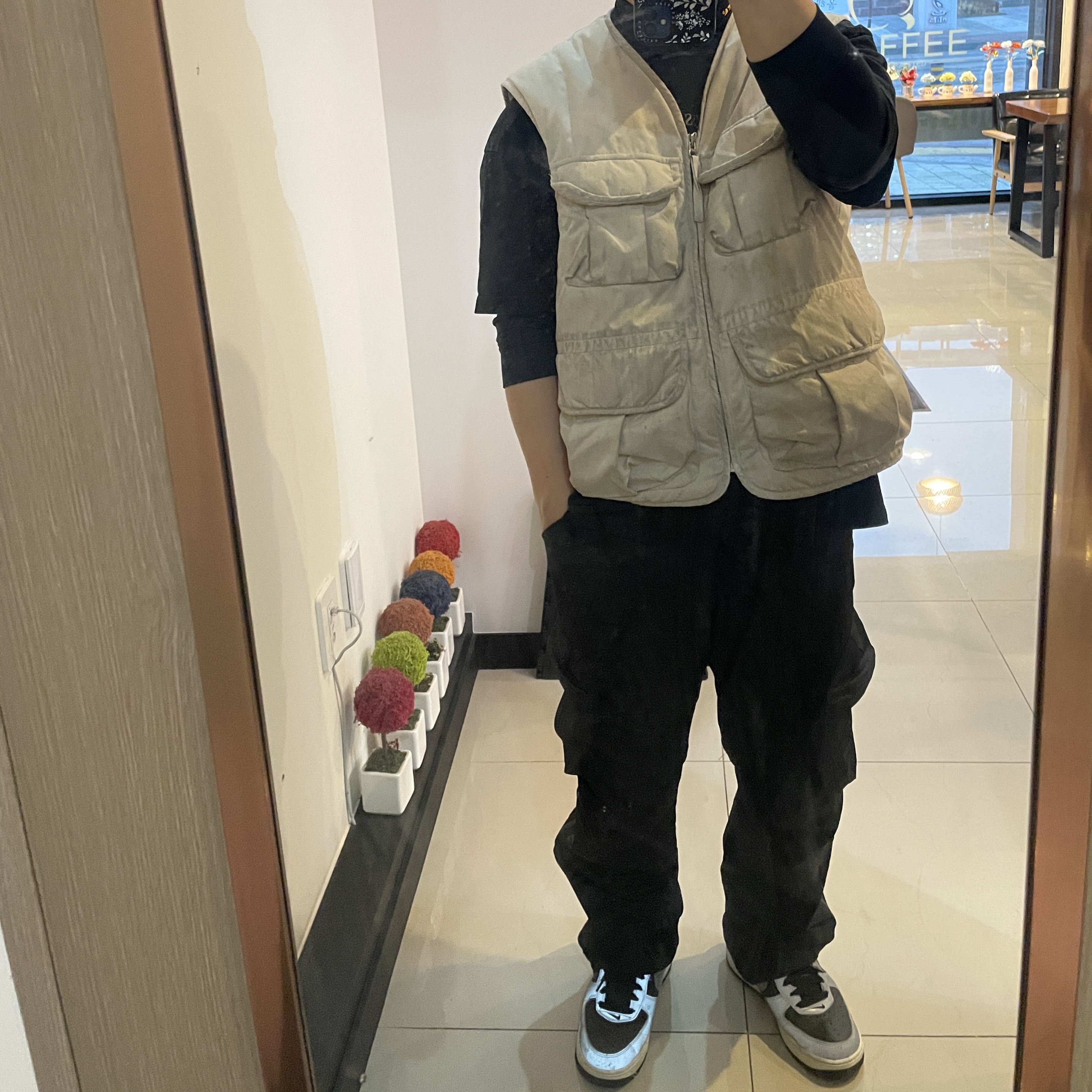 Nike Air Force 1 B Silver Snake 착용 스타일
