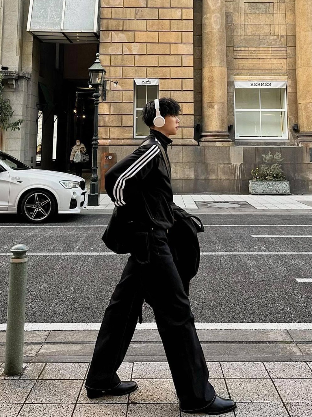 Adidas x KoRn Track Top Black - US Sizing, Adidas x KoRn Track Top Black - KR Sizing 착용 스타일 - 4