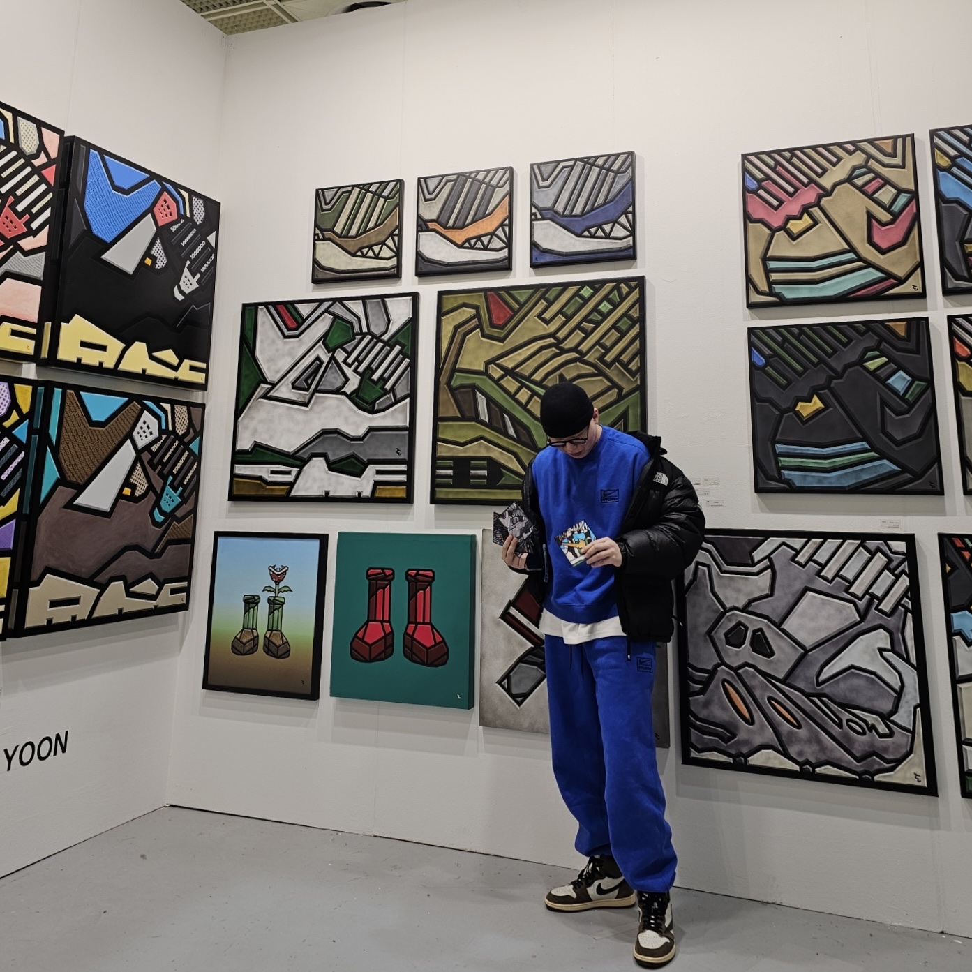 Nike x Stussy NRG Acid Washed Fleece Pants Game Royal (DR4025-480), Jordan 1 x Travis Scott Retro High OG SP Mocha 착용 스타일