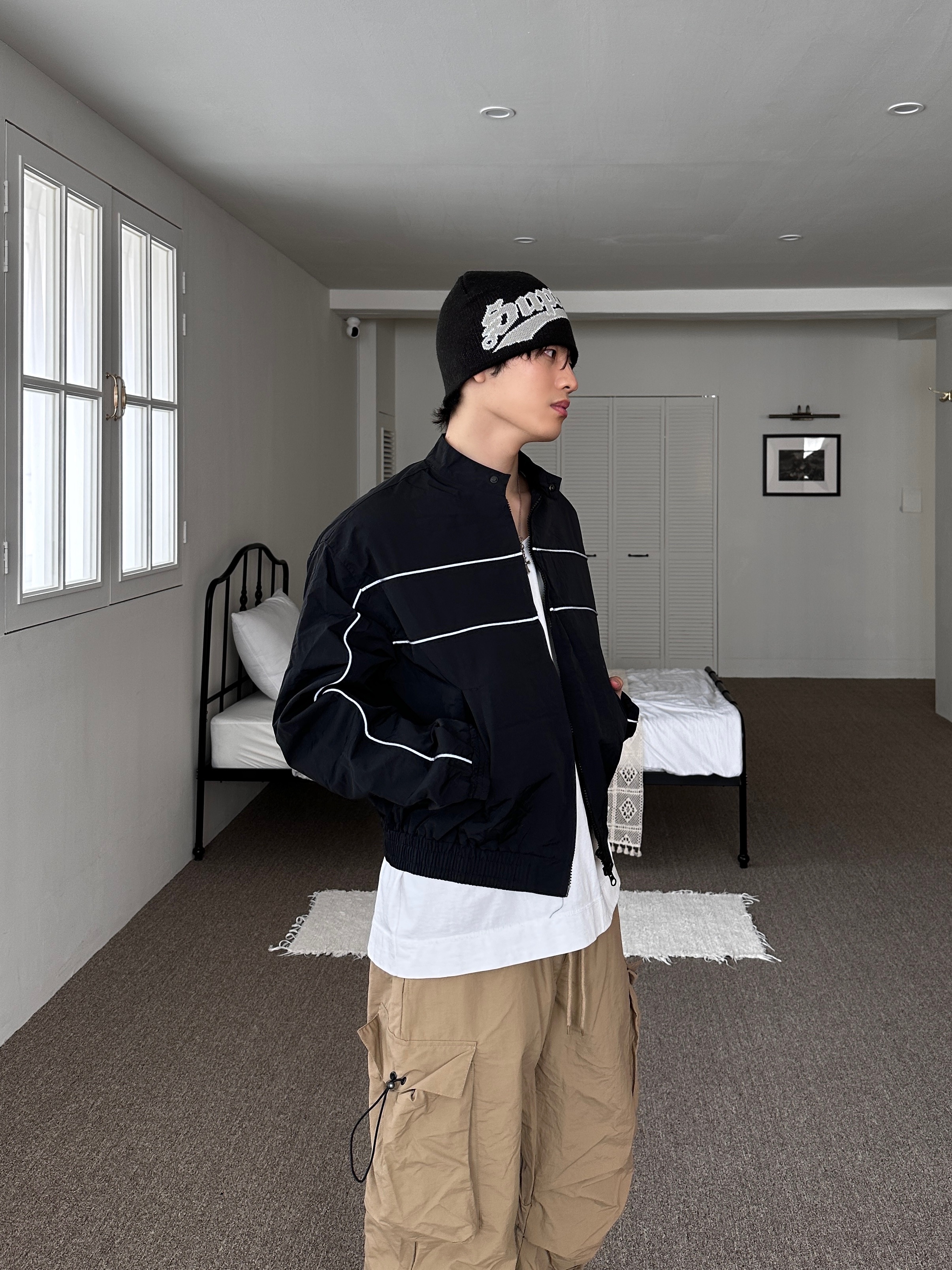 Supreme New Era Script Beanie Black - 22FW 착용 스타일 - 2