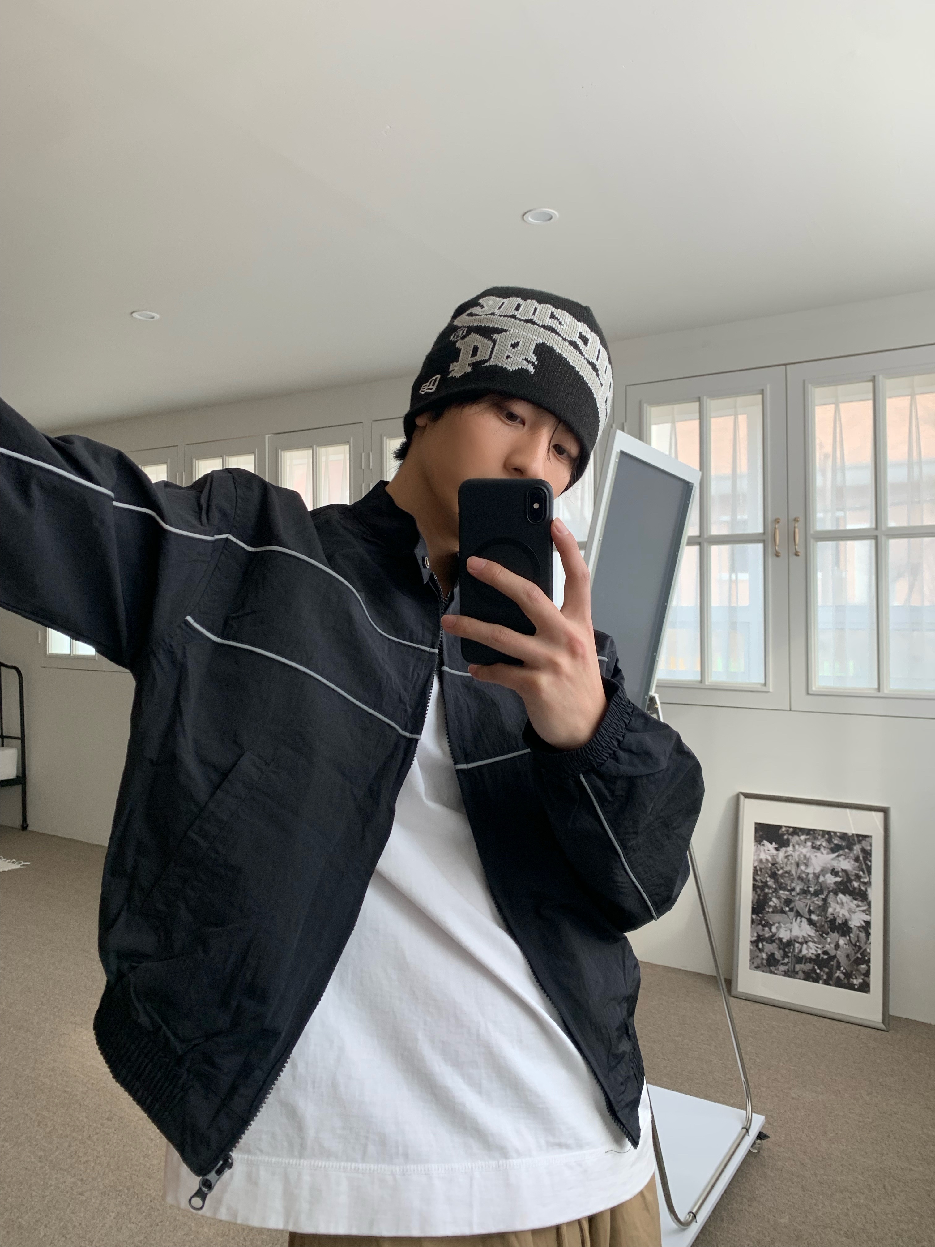 Supreme New Era Script Beanie Black - 22FW 착용 스타일