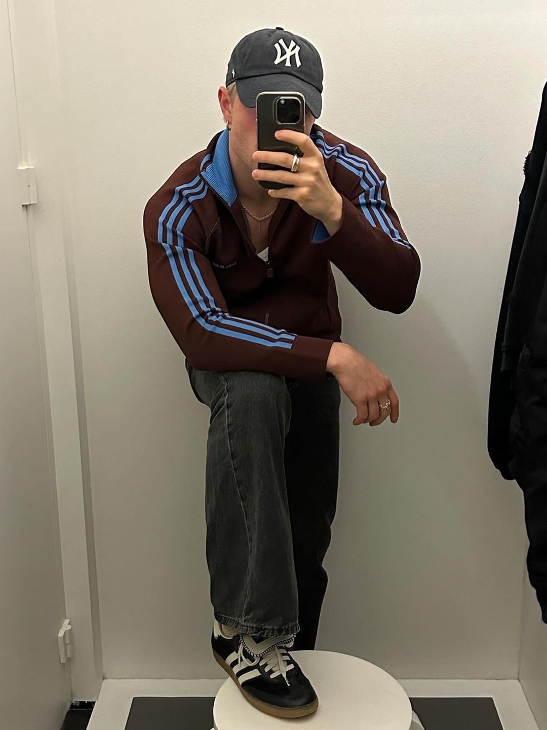 Adidas x KoRn Track Top Black - US Sizing, Adidas x KoRn Track Top Black - KR Sizing 착용 스타일 - 5