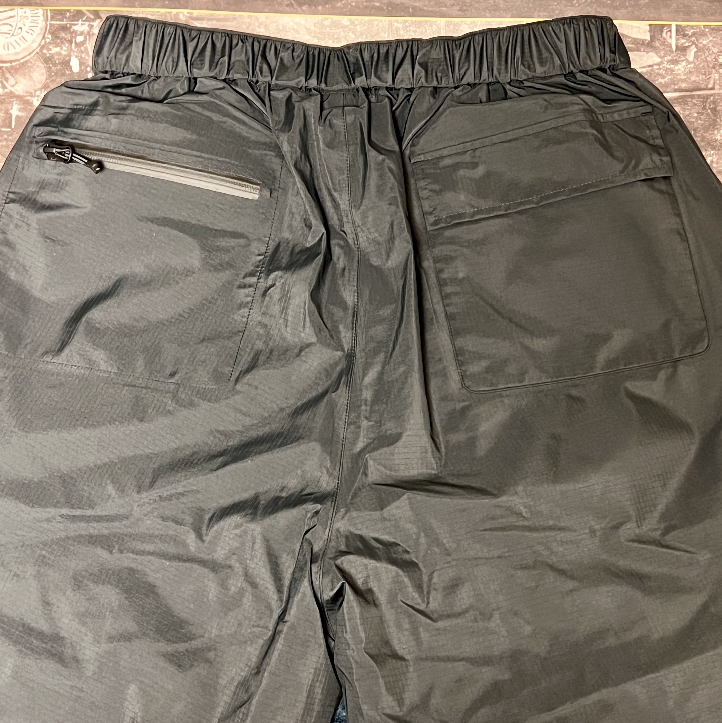 Stussy Gore-Tex Over Trouser Black 착용 스타일 - 2