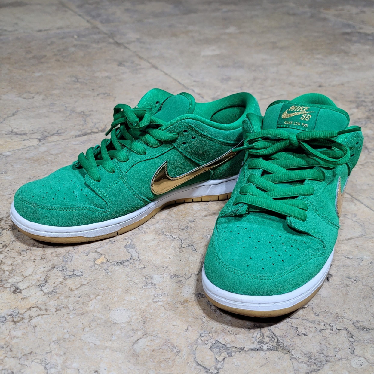 Nike SB Dunk Low Pro Shamrock 착용 스타일