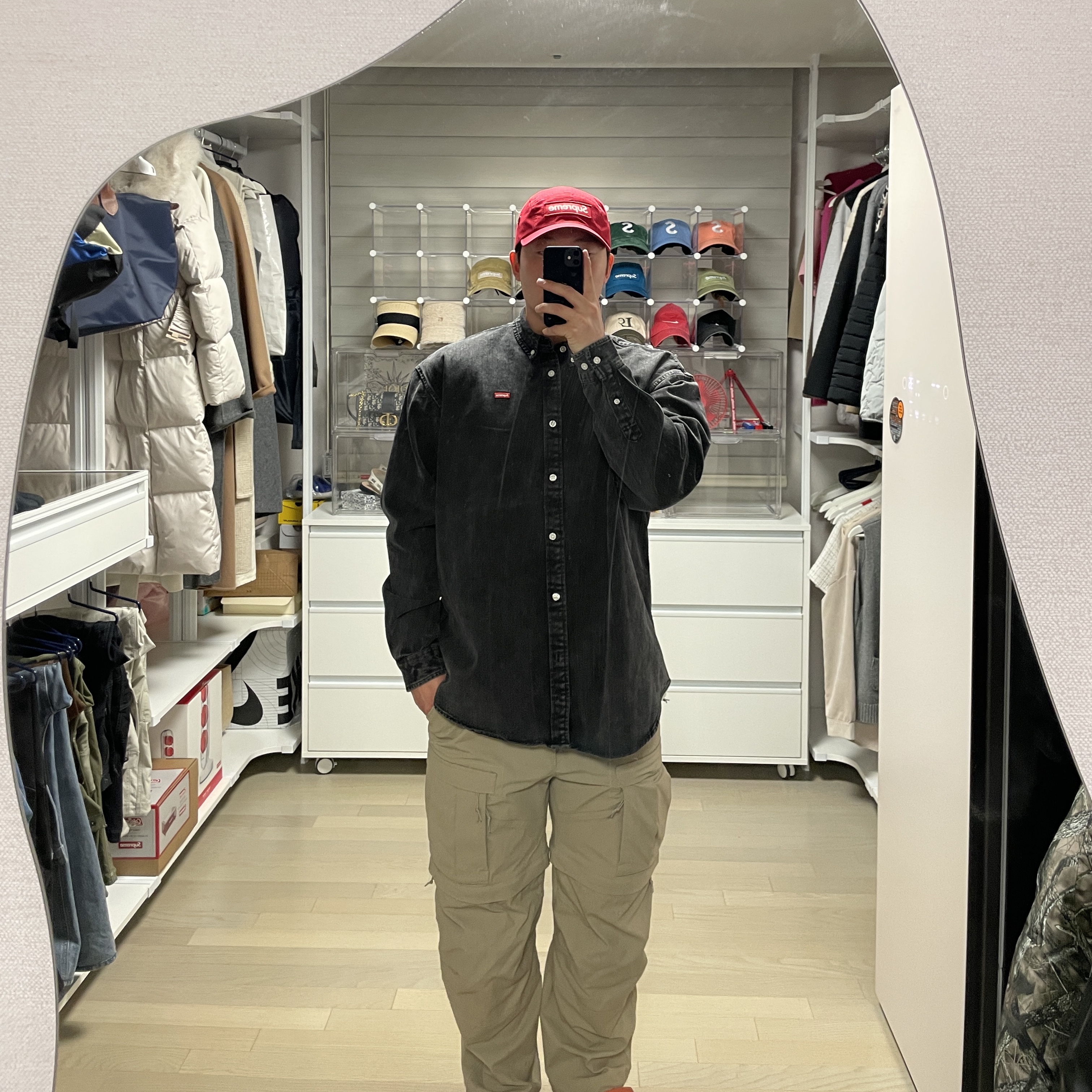 Supreme Small Box Shirt Washed Black - 24SS, Nike ACG Smith Summit Pants Khaki - Asia 착용 스타일 - 1