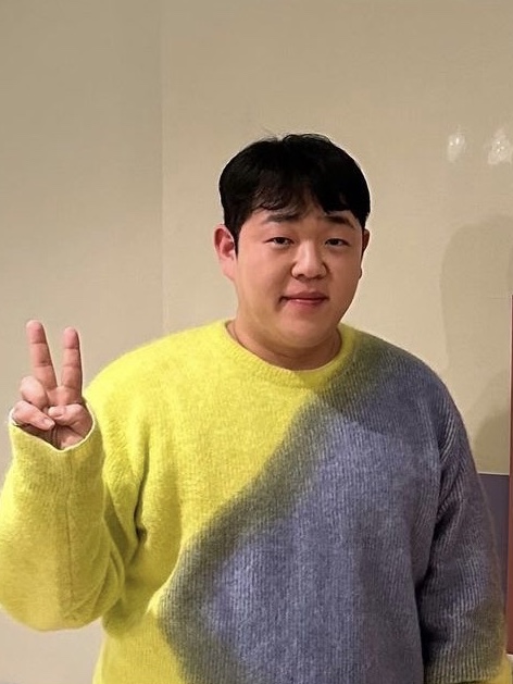 Stussy Brushed Dot Sweater Lime 착용 스타일