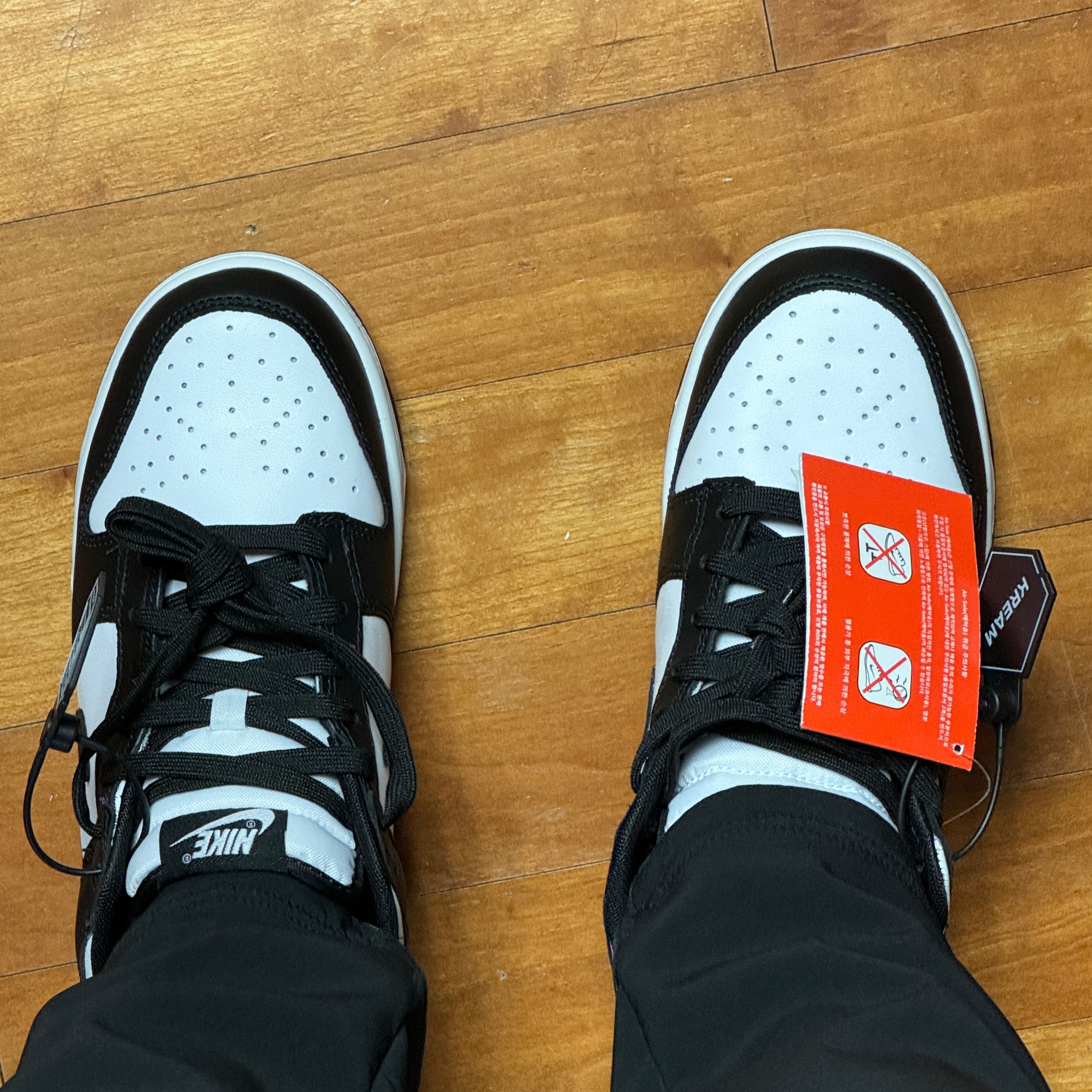 Nike Dunk Low Retro Black 착용 스타일