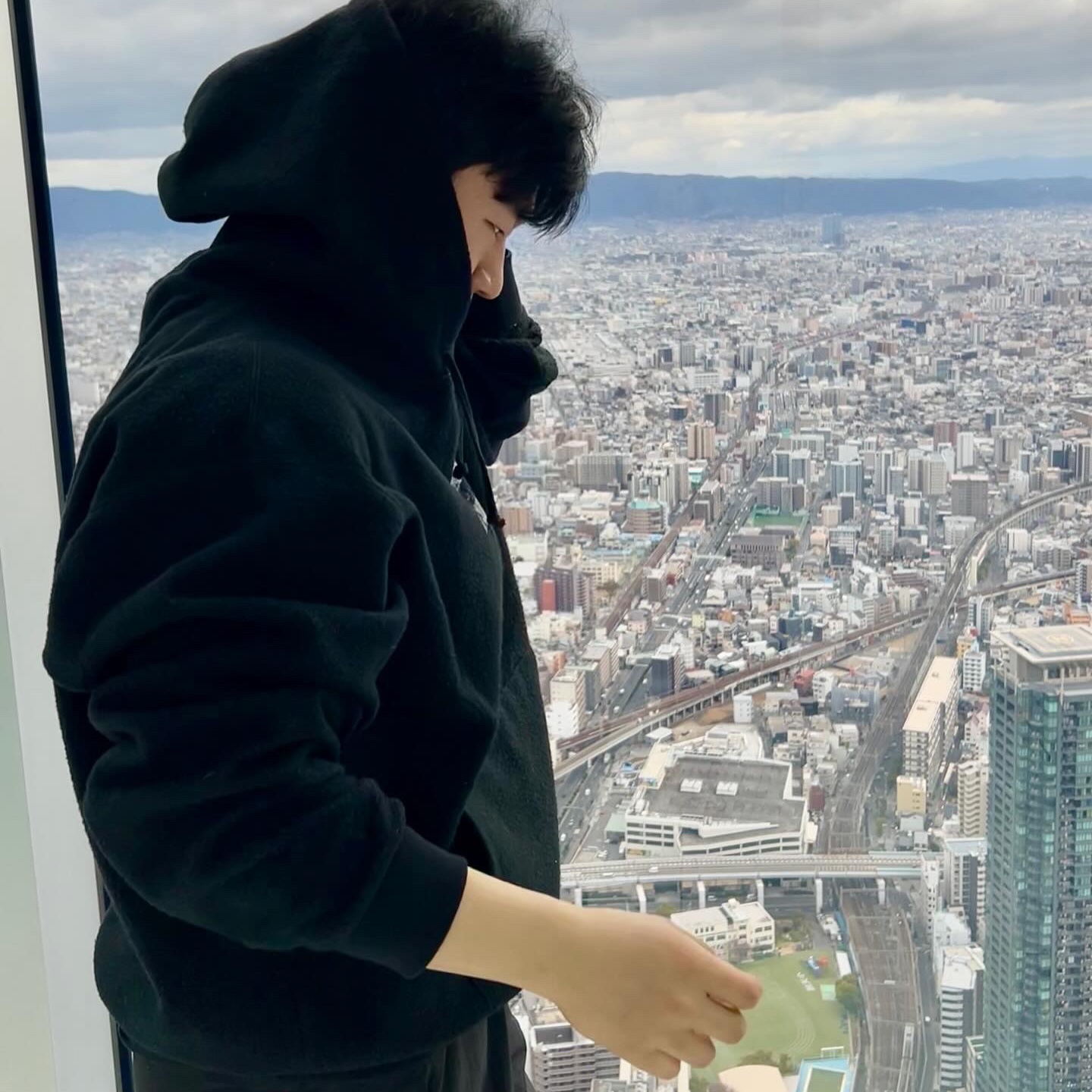 Supreme Inside Out Box Logo Hooded Sweatshirt Black - 23SS, Nike x Ambush Air Force 1 Low SP Black 착용 스타일 - 3