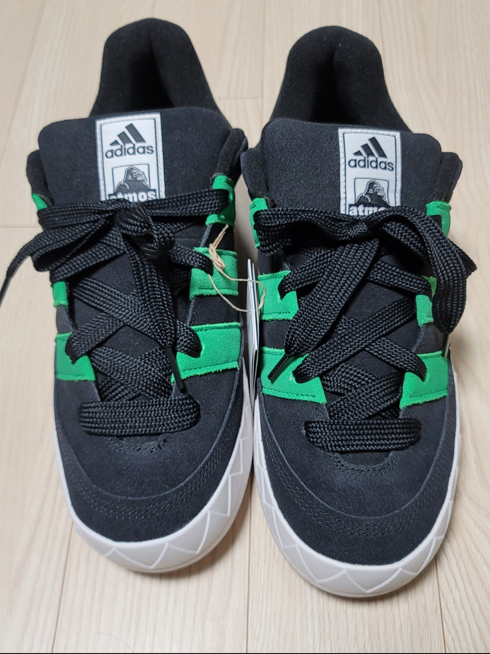 Adidas x Atmos x XLarge Adimatic Core Black Green 착용 스타일