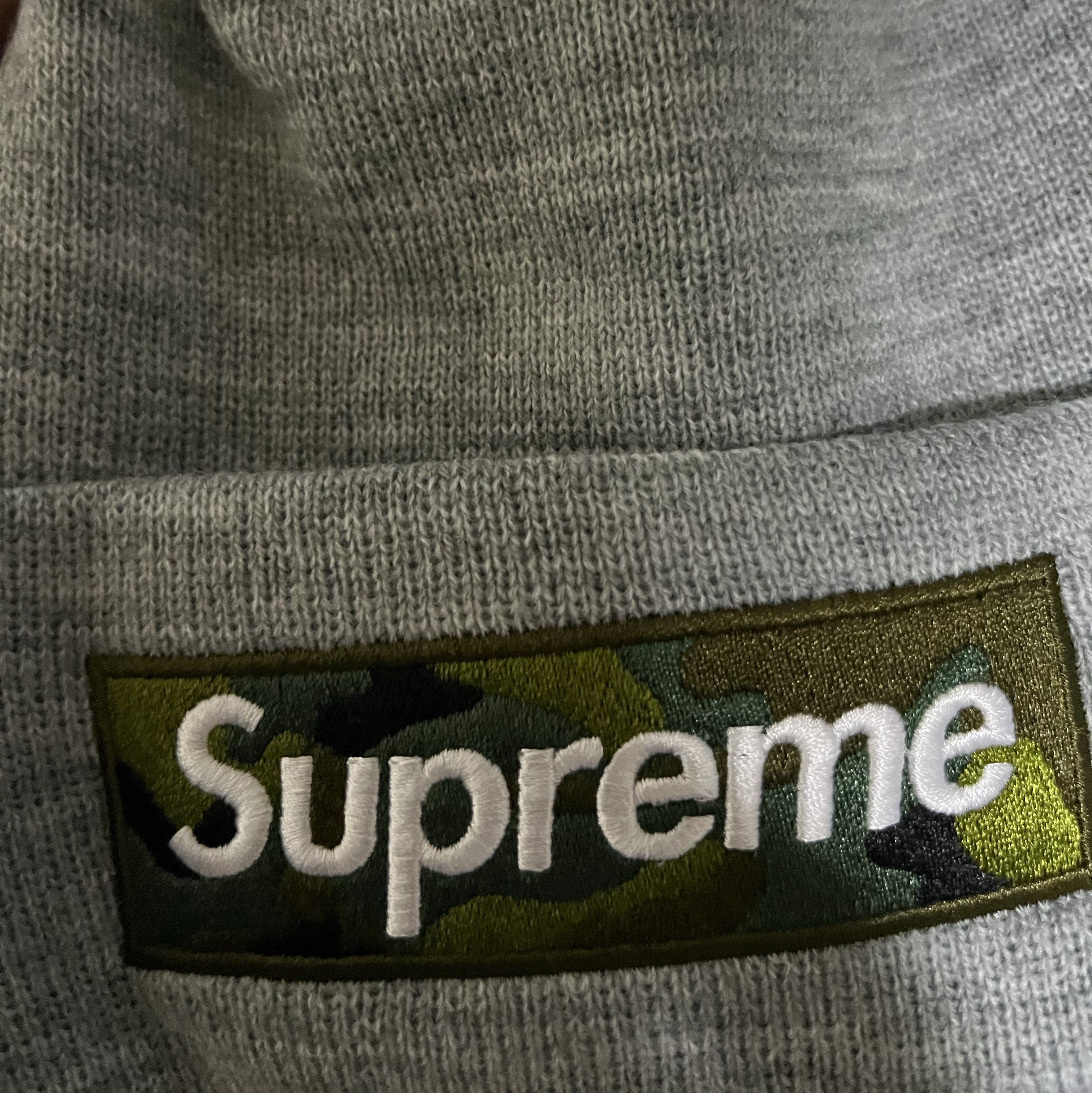 Supreme New Era Box Logo Beanie Heather Grey - 23FW 착용 스타일