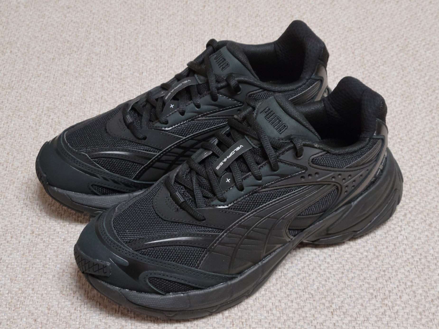 Puma Velophasis PRM Black Silver 착용 스타일 - 4