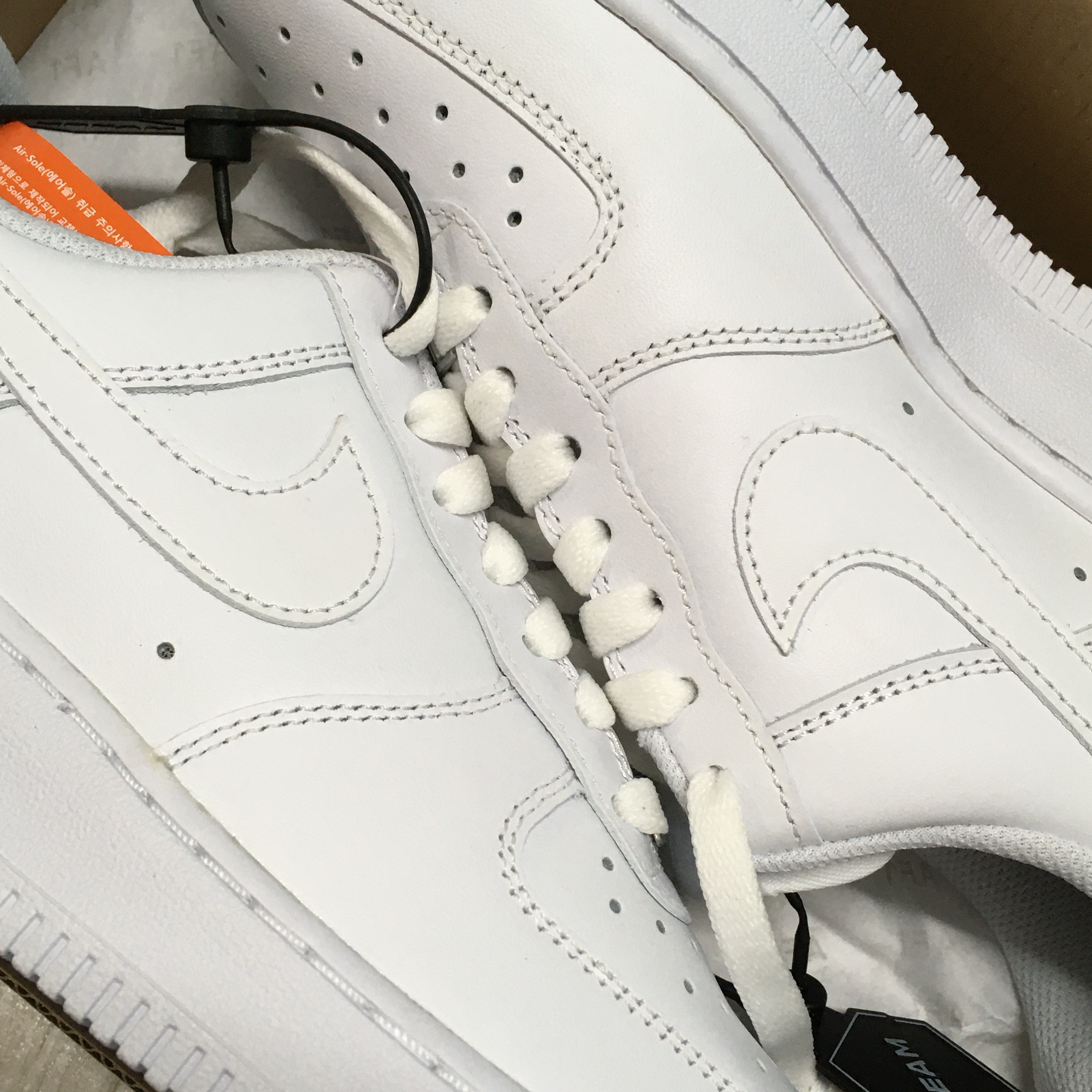 (W) Nike Air Force 1 '07 Low White 착용 스타일