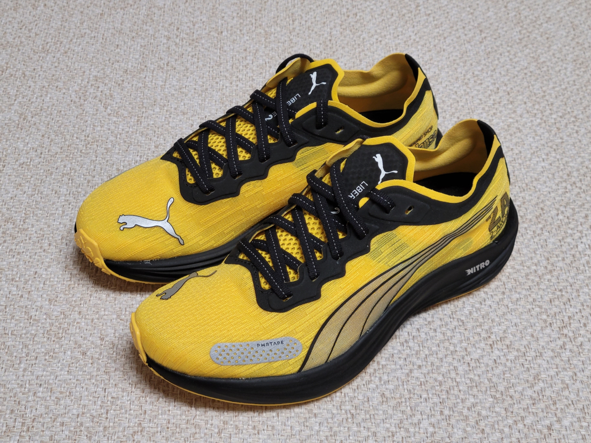 (W) Puma x Balansa Liberate Nitro 2 Freesia Black 착용 스타일 - 3