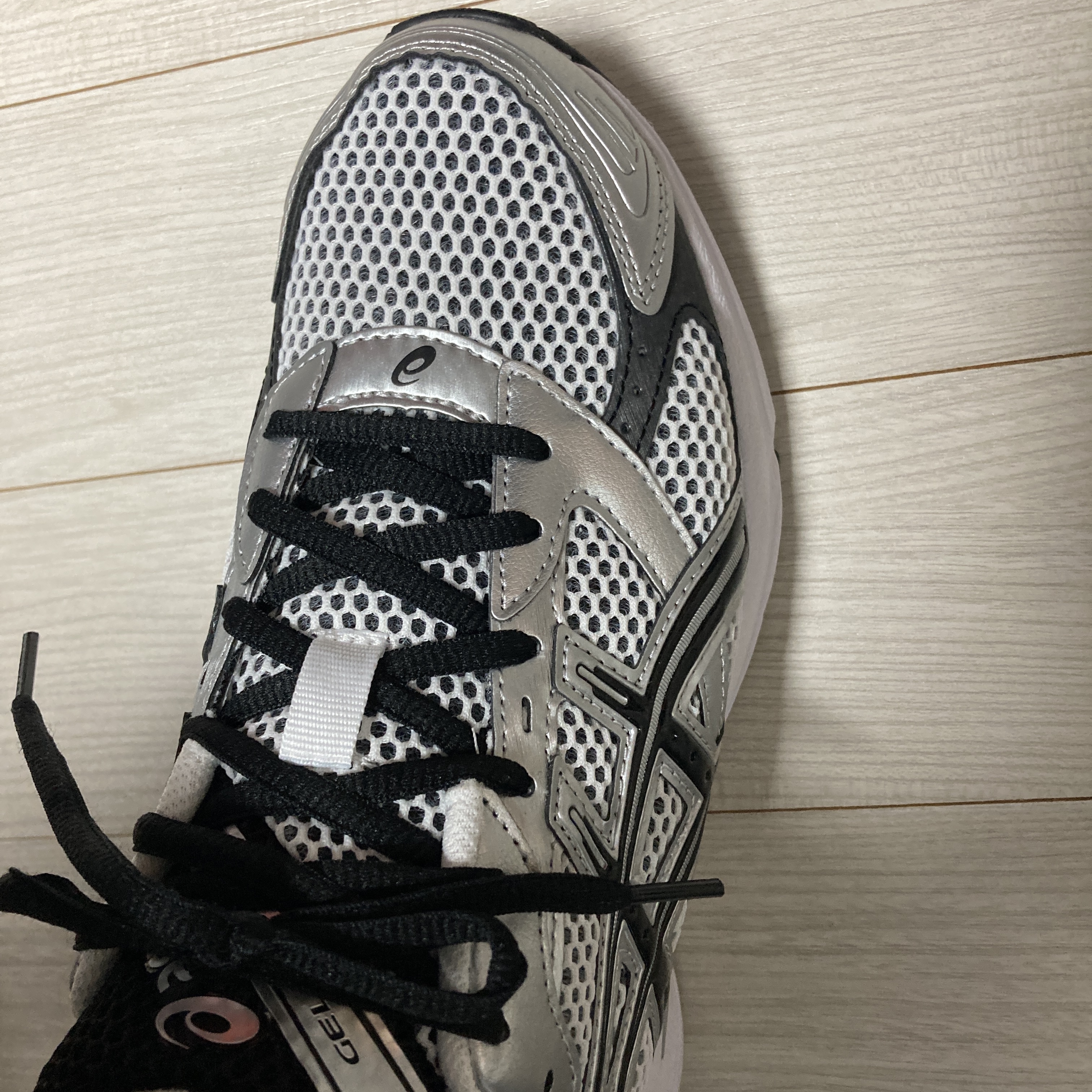 Asics Gel-1130 White Black 착용 스타일