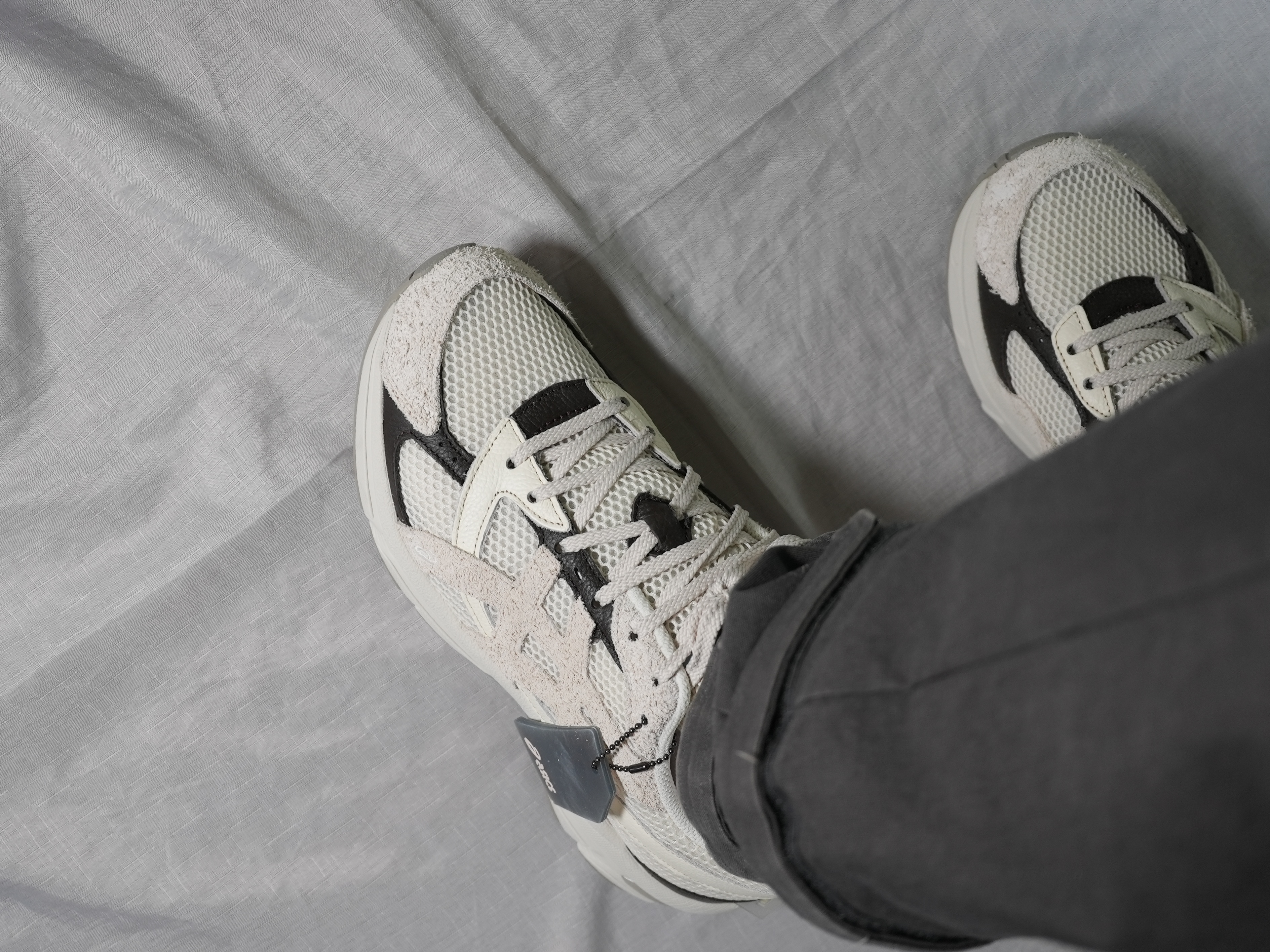 Asics x Hal Studios Gel-1130 MK-III Glacier 착용 스타일