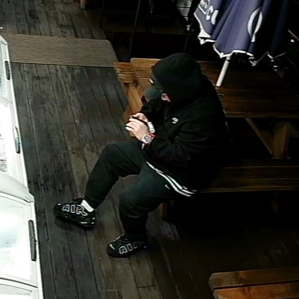 Supreme Box Logo Hooded Sweatshirt Black - 23FW, Supreme Military Camp Cap Black - 22FW 착용 스타일