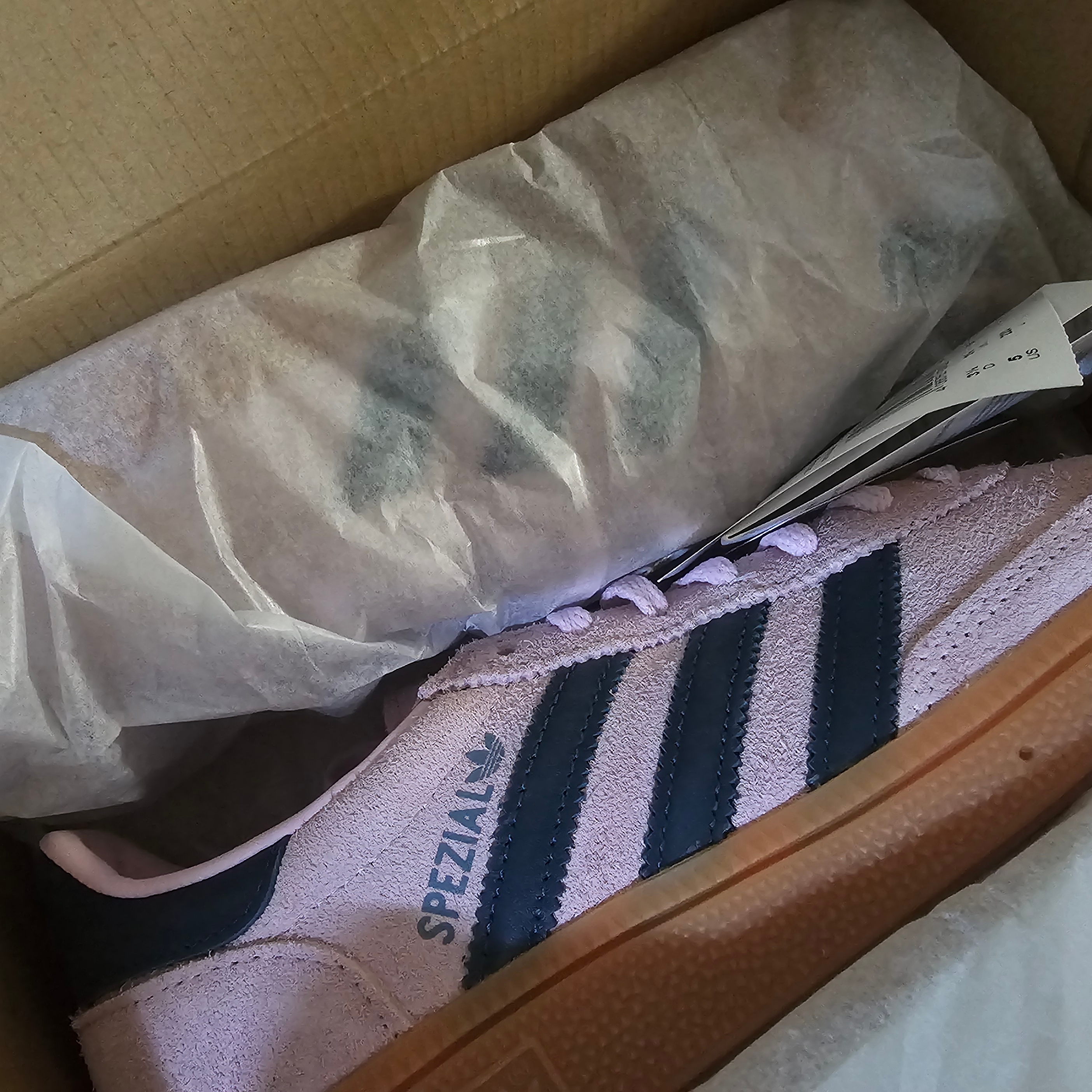 (W) Adidas Spezial Handball Clear Pink 착용 스타일