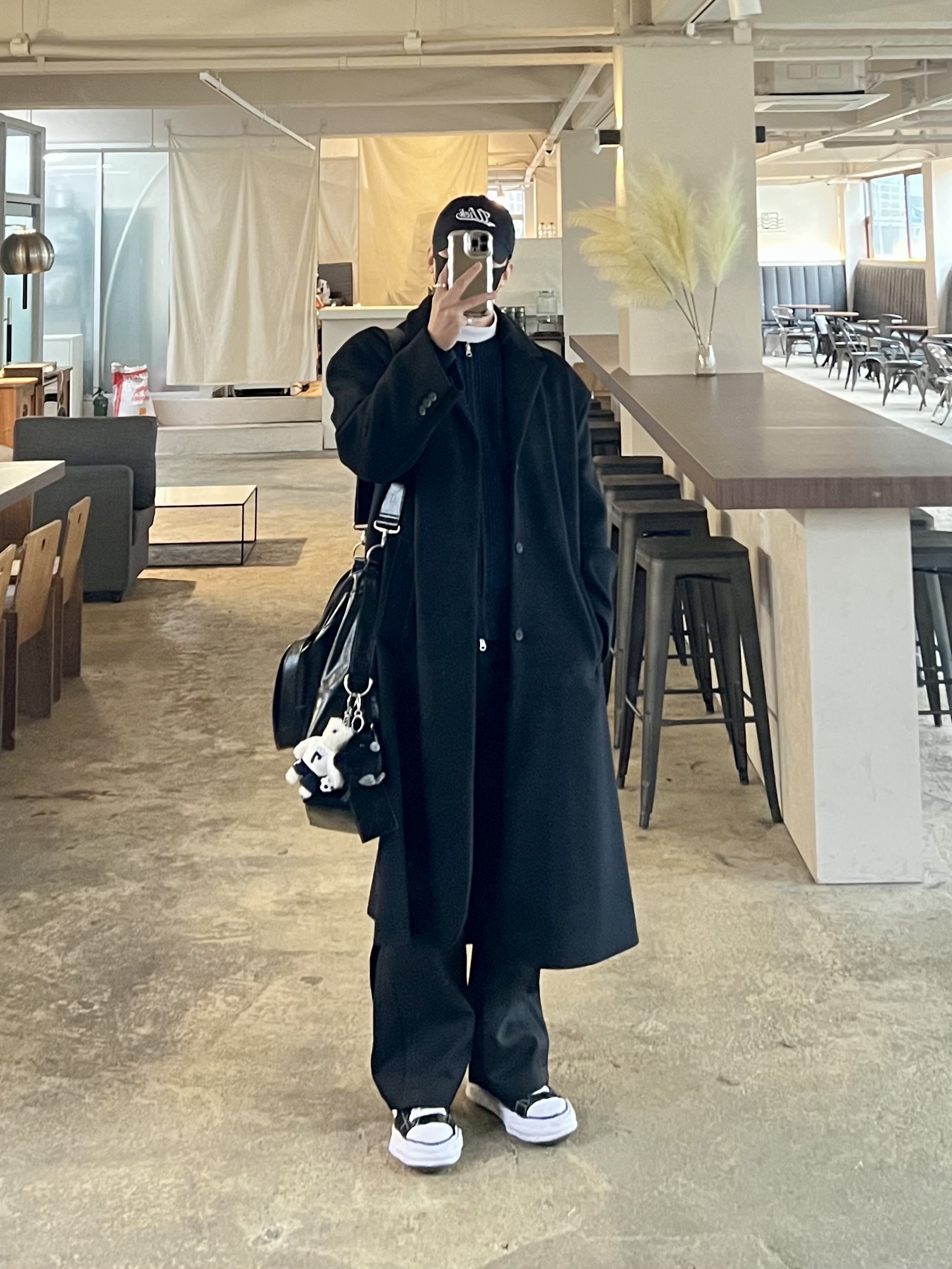 [예약 배송] NOS7 x Monamhee SON.hee Cream, Maison Mihara Yasuhiro Peterson23 OG Sole Canvas Low-top Sneakers Black 착용 스타일