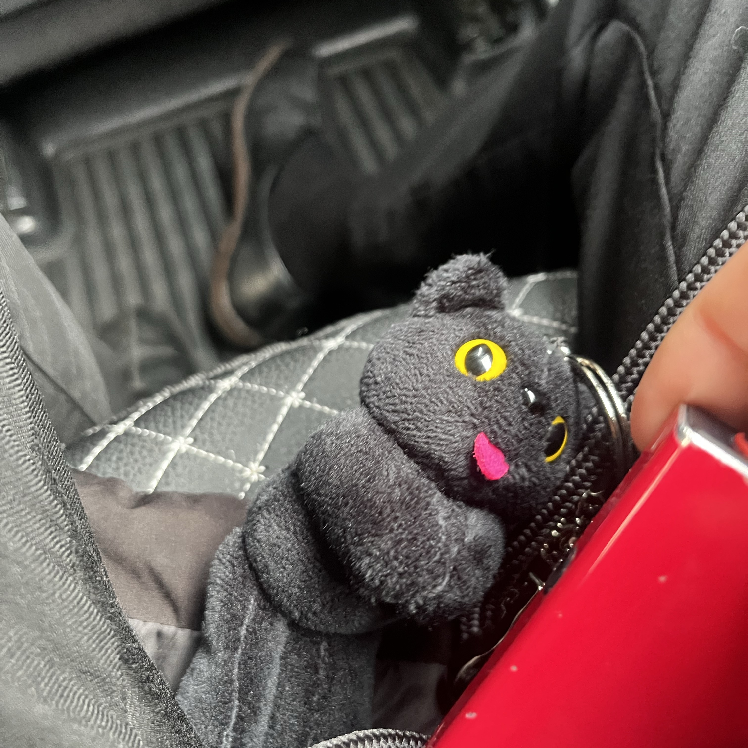 Comfort Piyong Keyring Black 착용 스타일 - 2