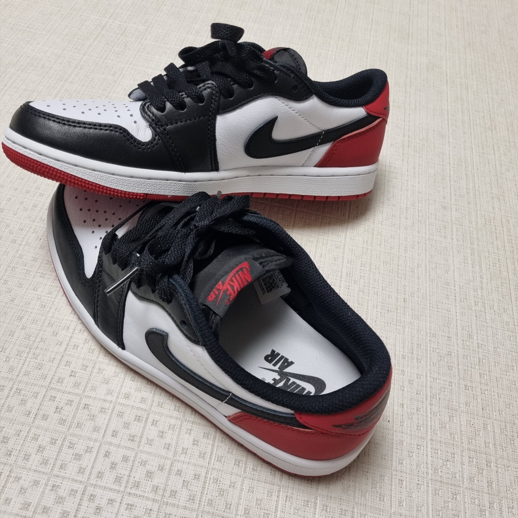 Jordan 1 Retro Low OG Black Toe 착용 스타일