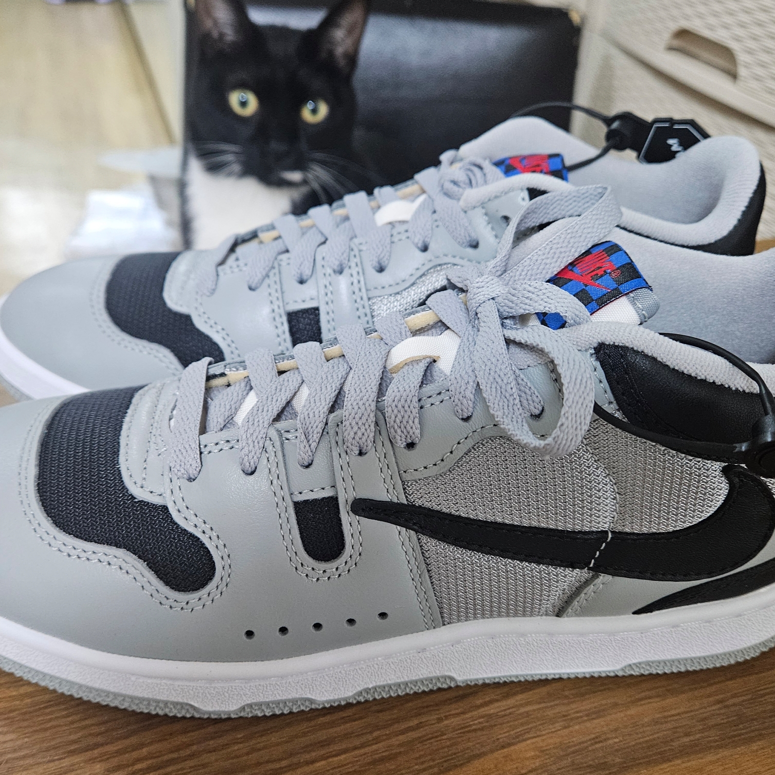 Nike x Travis Scott Mac Attack SP Light Smoke Grey 착용 스타일
