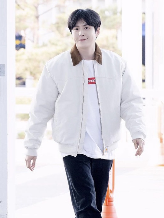Supreme West Hollywood Box Logo T-Shirt White - 23SS 착용 스타일