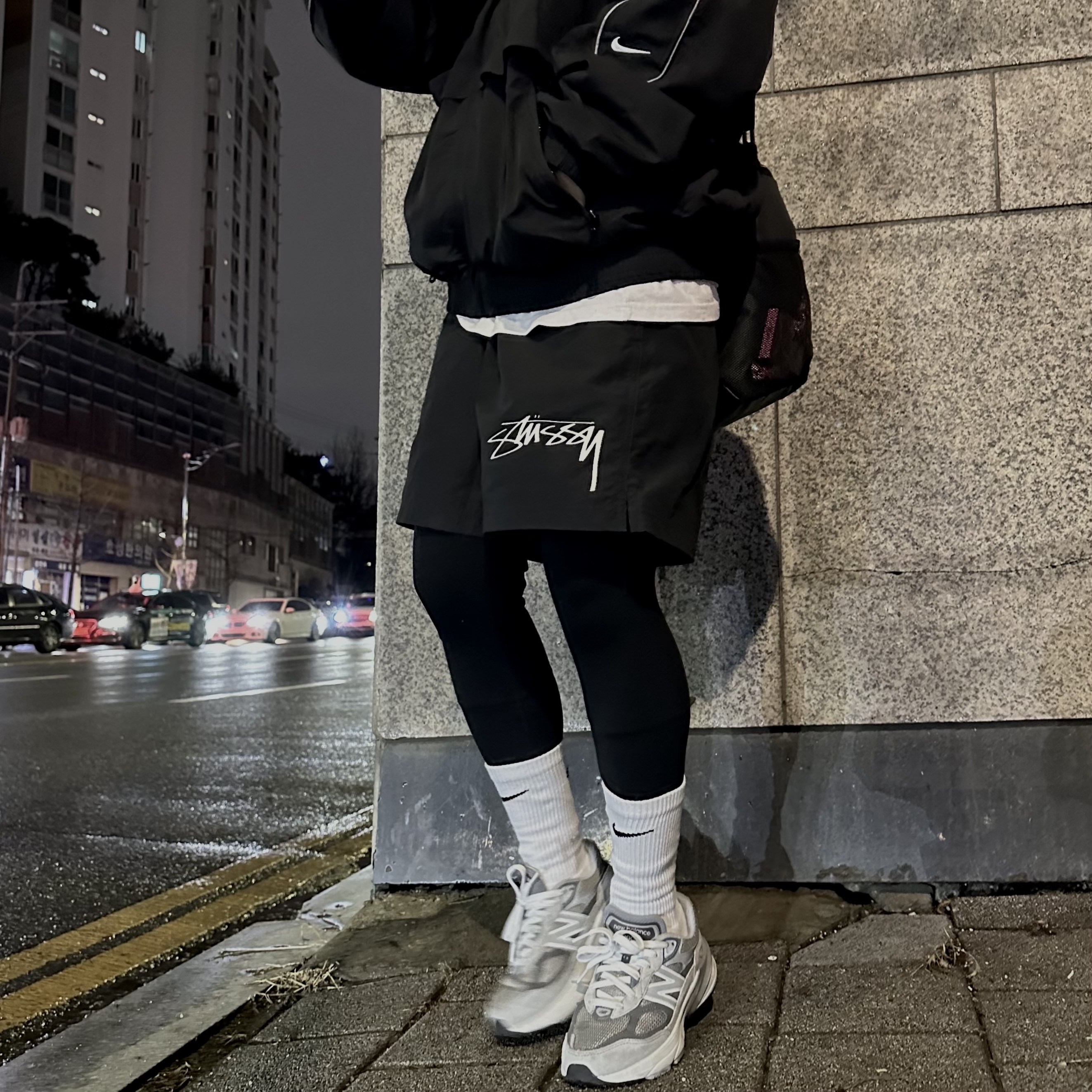 Nike x Stussy Shorts Black (FJ9167-010), Nike x Stussy Everyday Plus Cushioned Crew Socks White (3 Pack) 착용 스타일