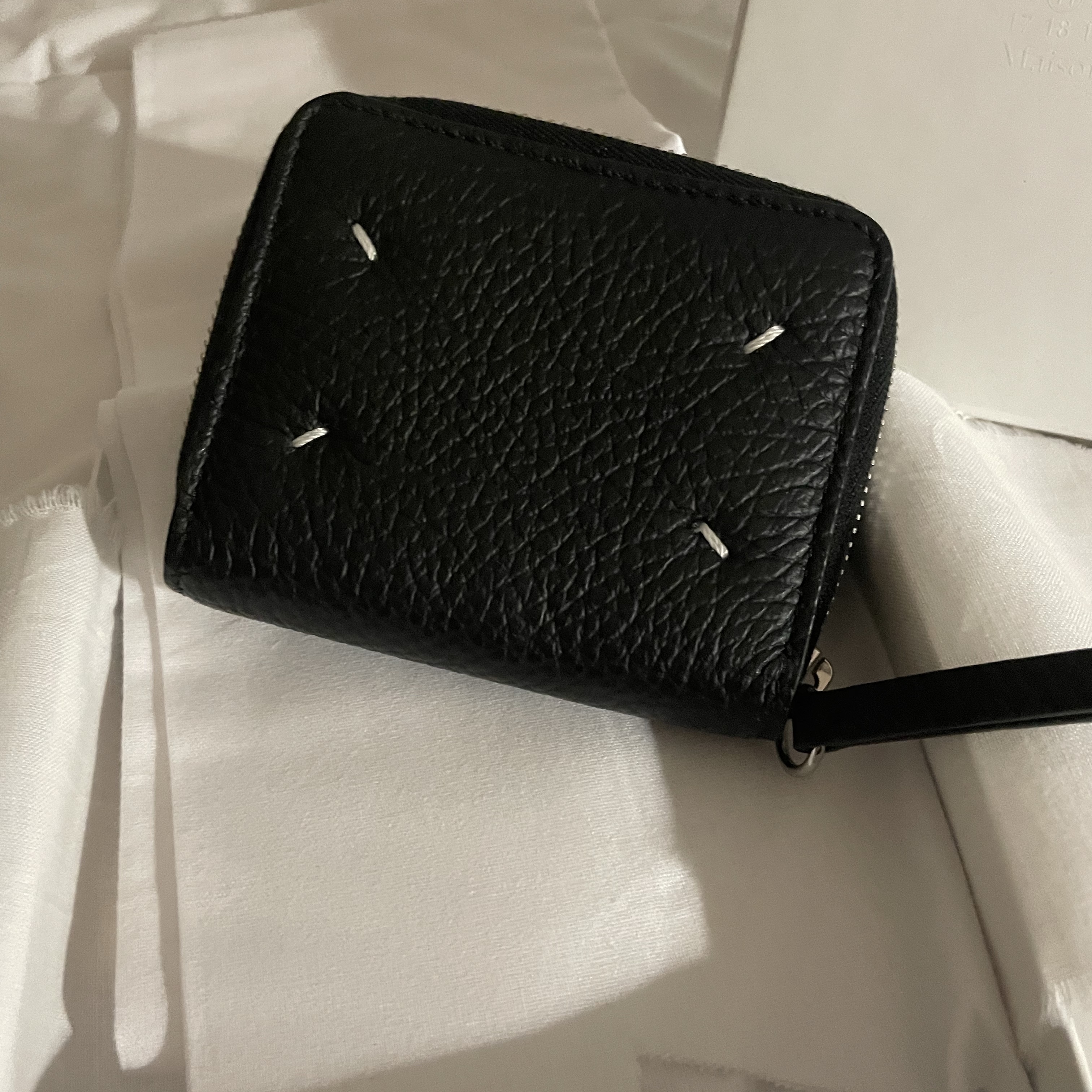 Maison Margiela Glam Slam Coin Pouch Black 착용 스타일 - 3