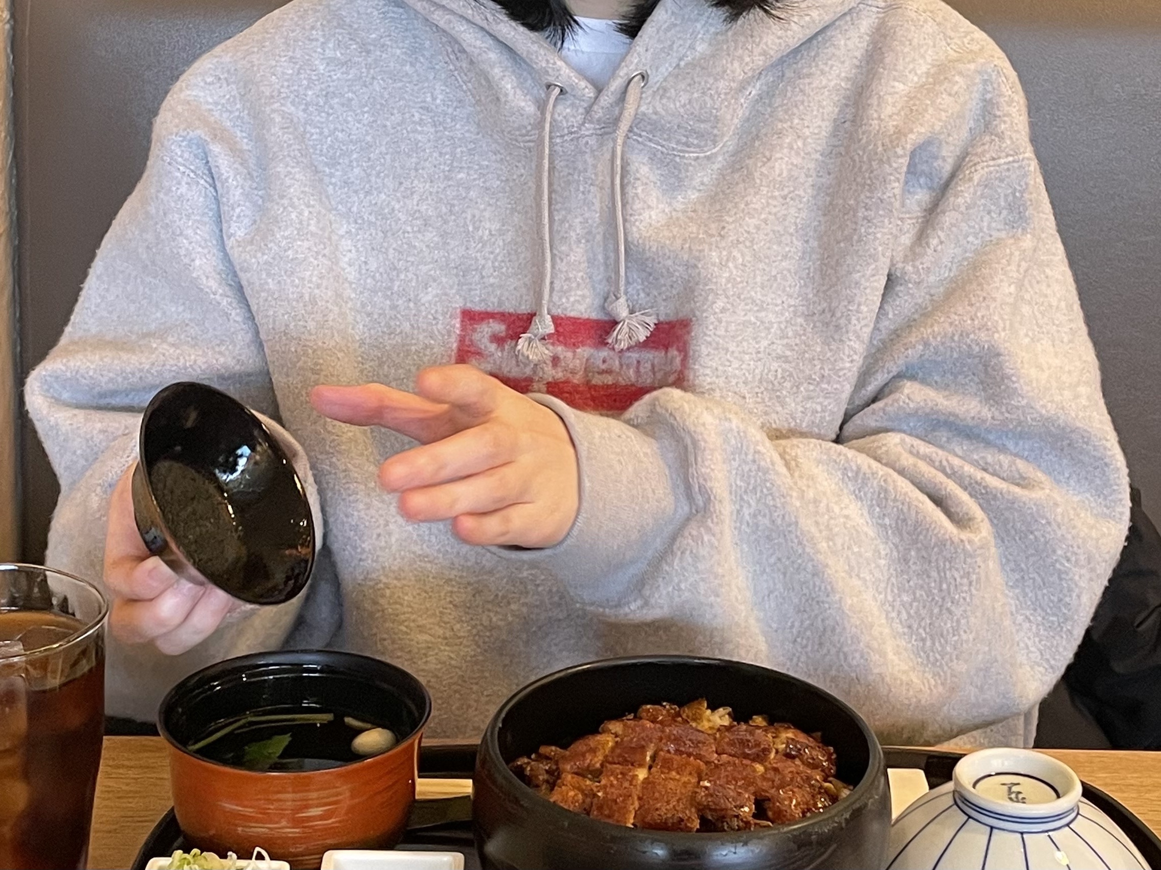 Supreme Inside Out Box Logo Hooded Sweatshirt Heather Grey - 23SS 착용 스타일