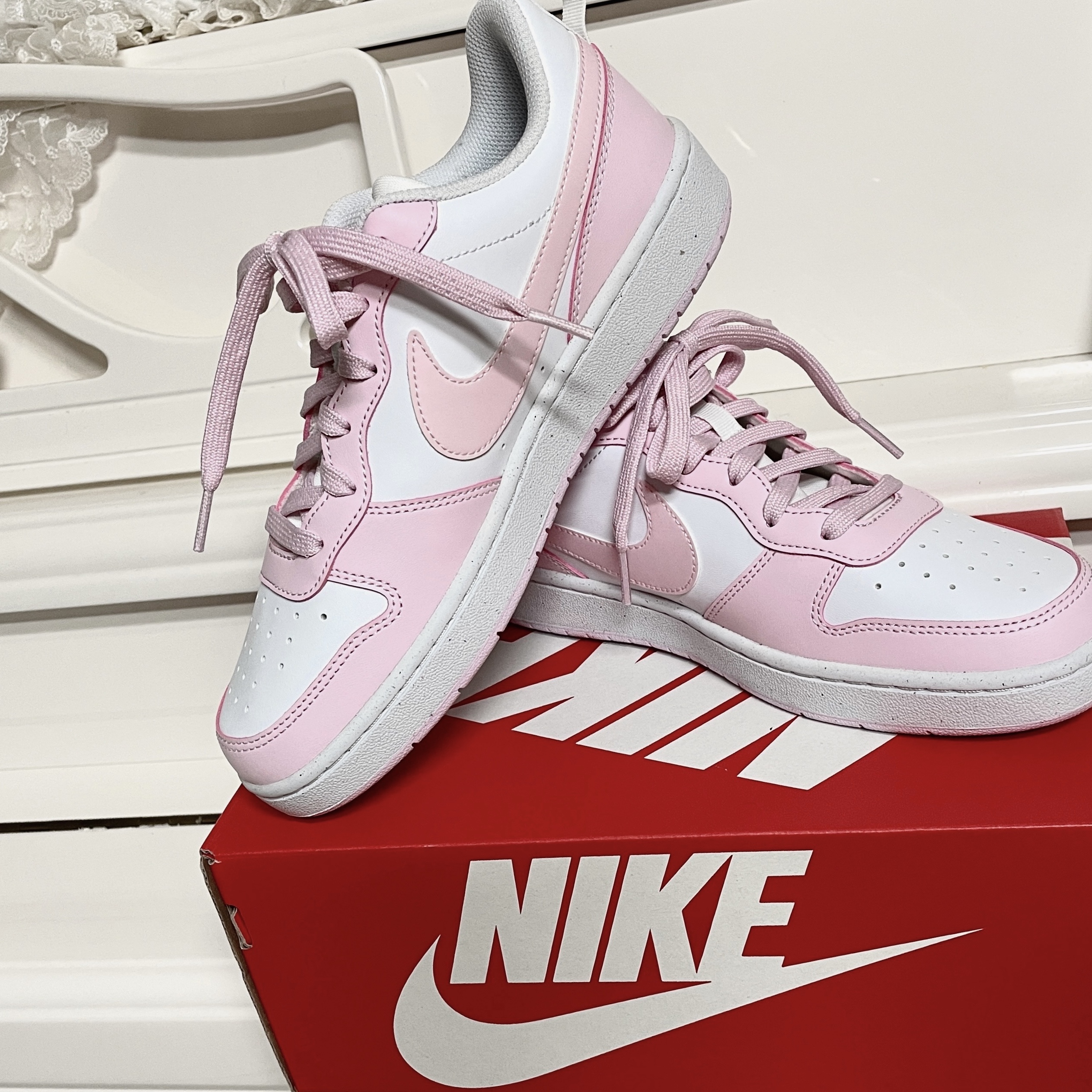 (GS) Nike Court Borough Low Recraft White Pink Foam 착용 스타일