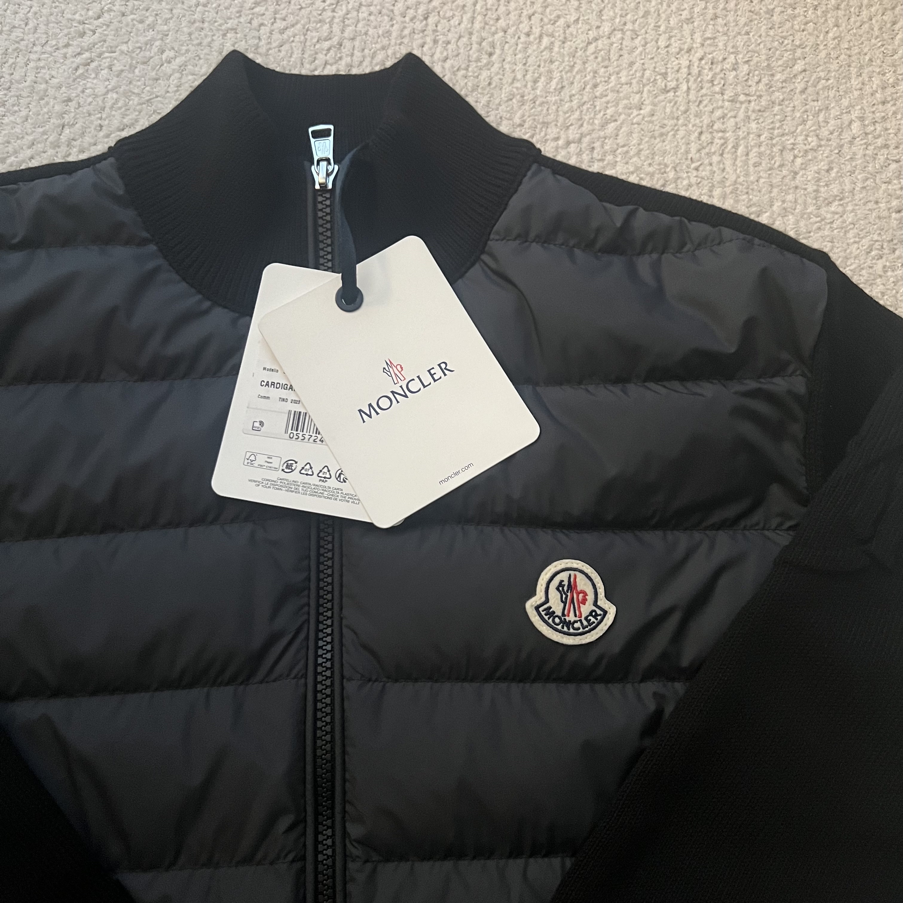 Moncler Padded Cotton Zip-Up Cardigan Black - 24SS 착용 스타일 - 1