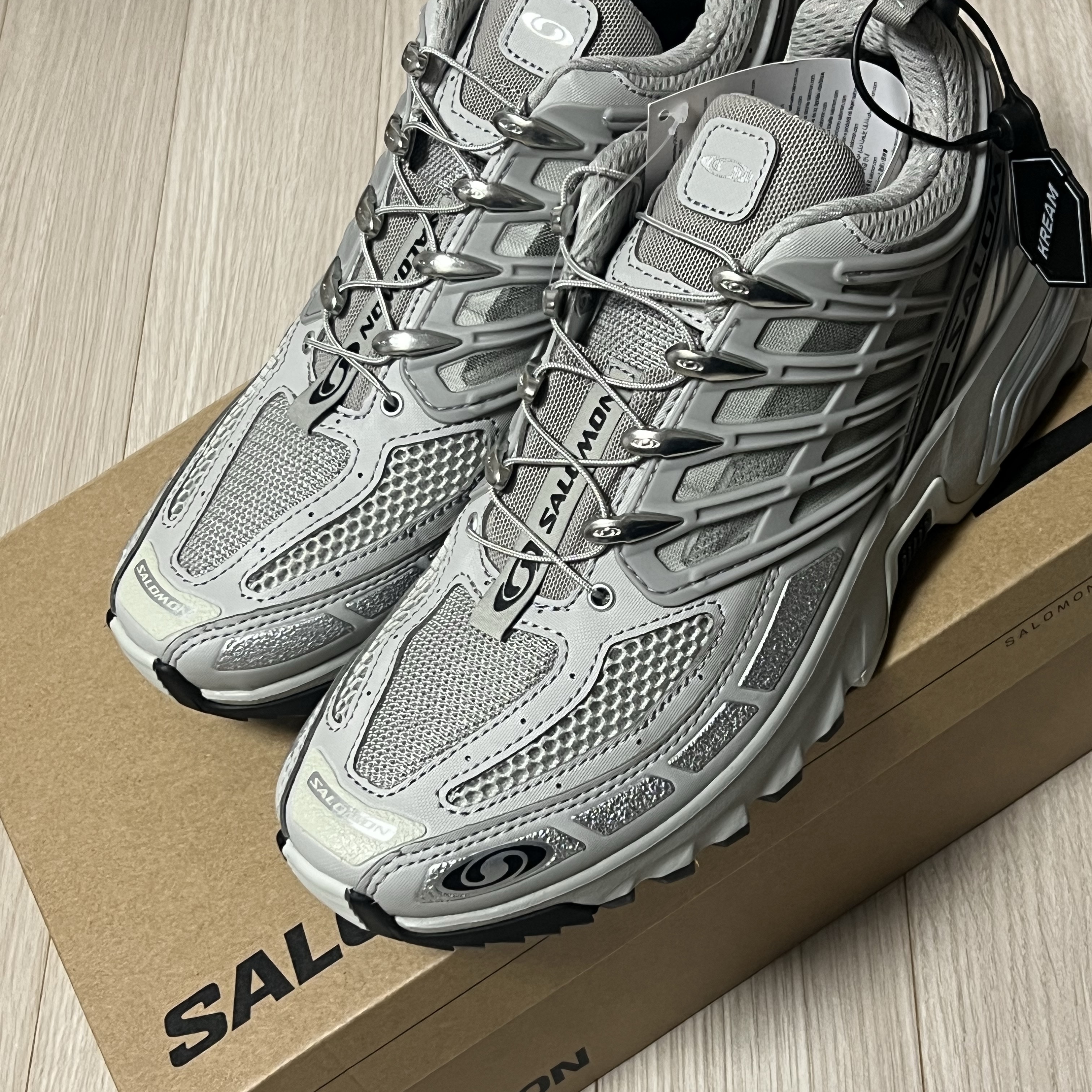 Salomon ACS Pro Metal Ghost 착용 스타일