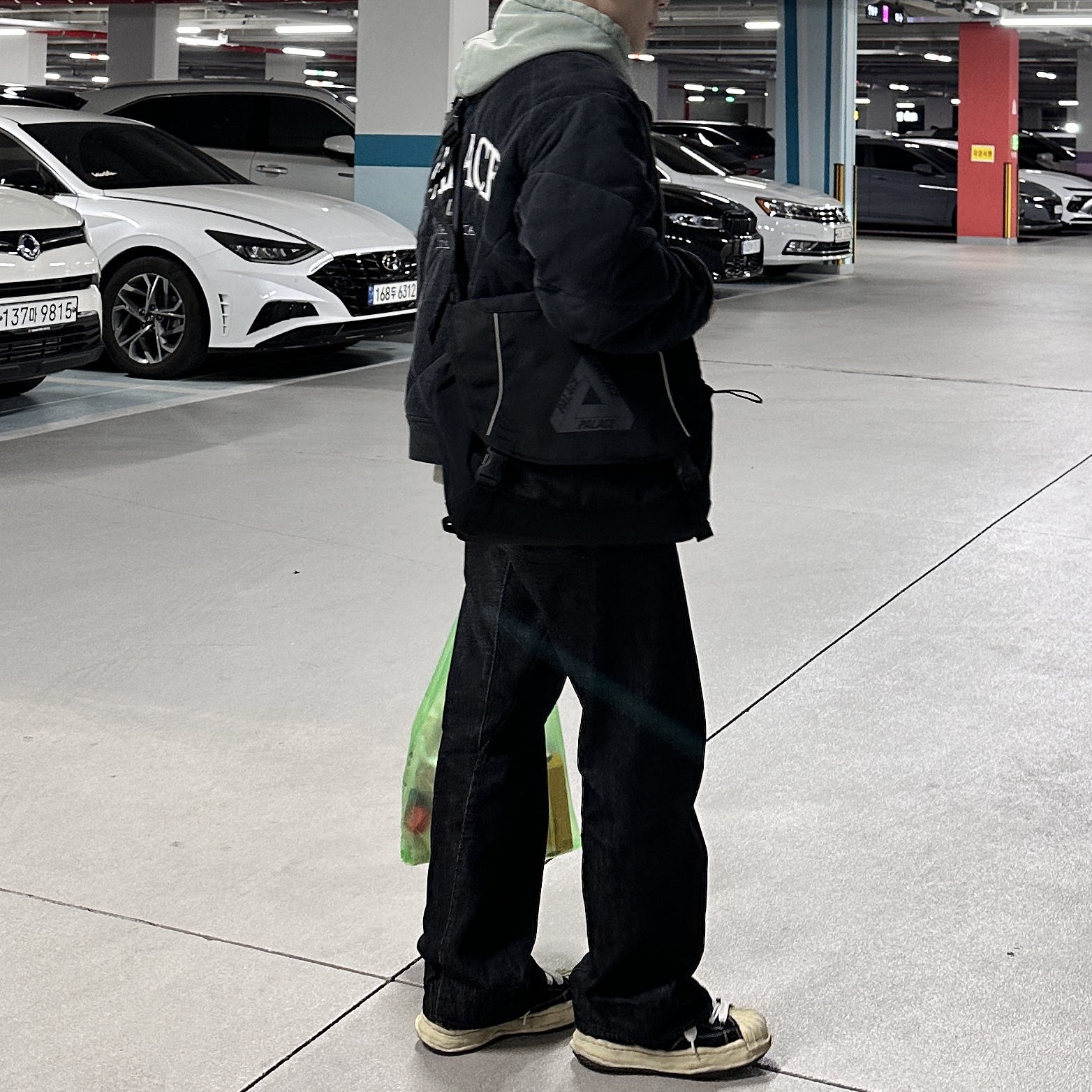 Palace Cordura Y-Rip Despatch Black - 24SS 착용 스타일
