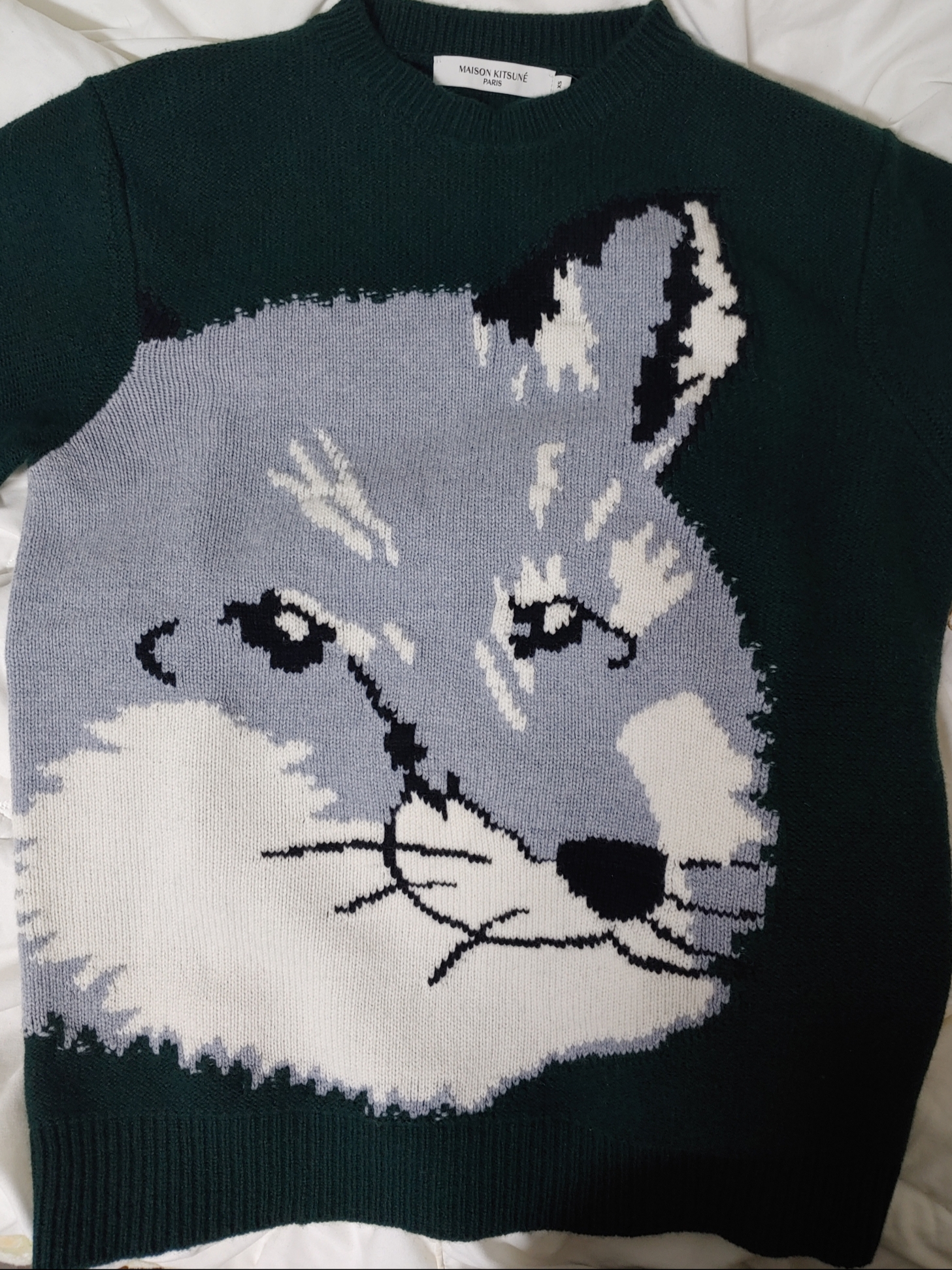 Maison Kitsune Big Fox Head Jacquard Pullover Knit Dark Green 착용 스타일